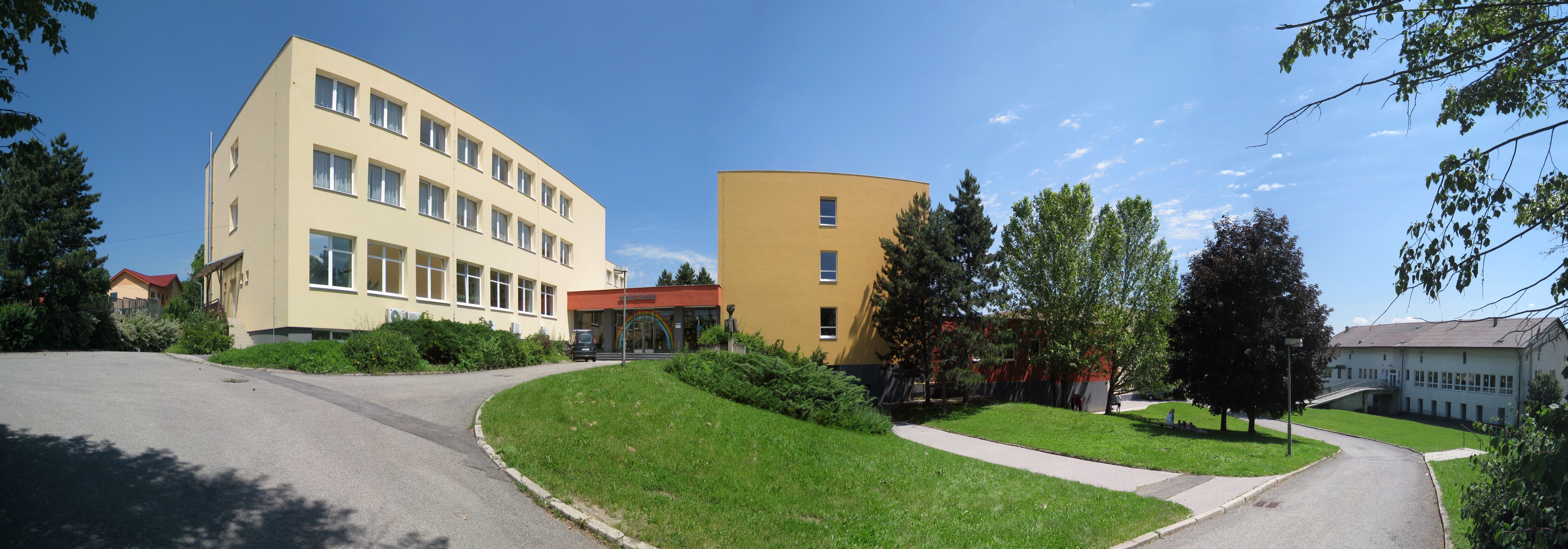 Základní škola Želešice, Sadová