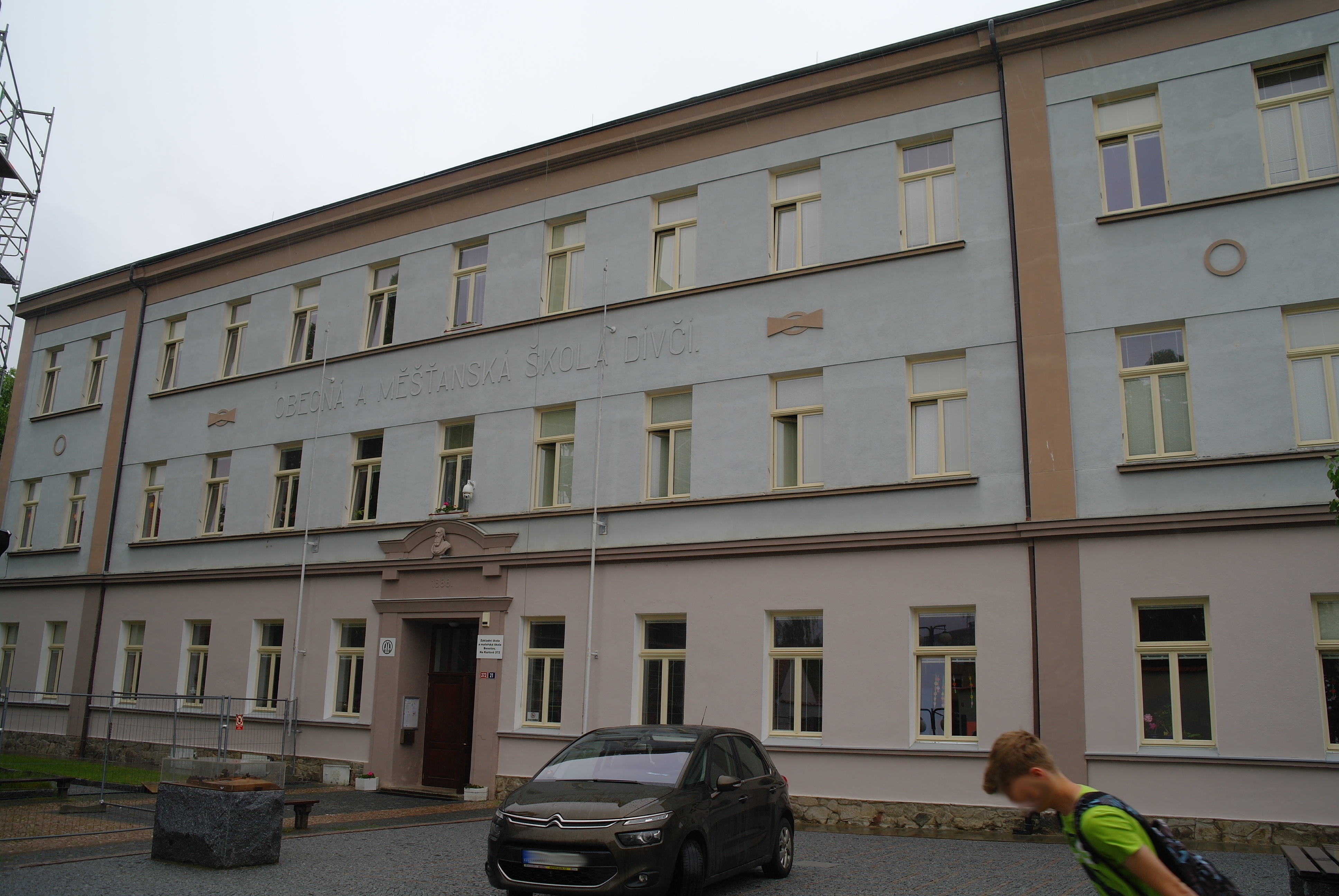ZŠ a MŠ Benešov foto 2