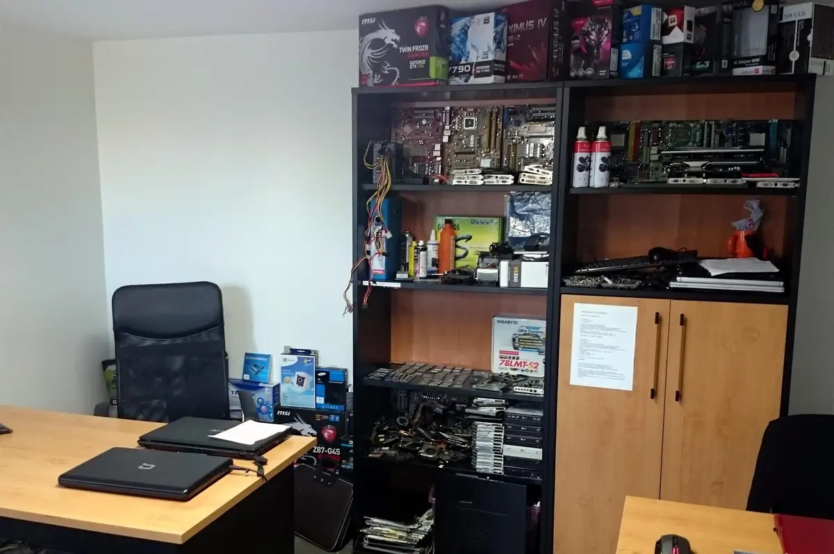 Nonstop PC servis Praha a okolí