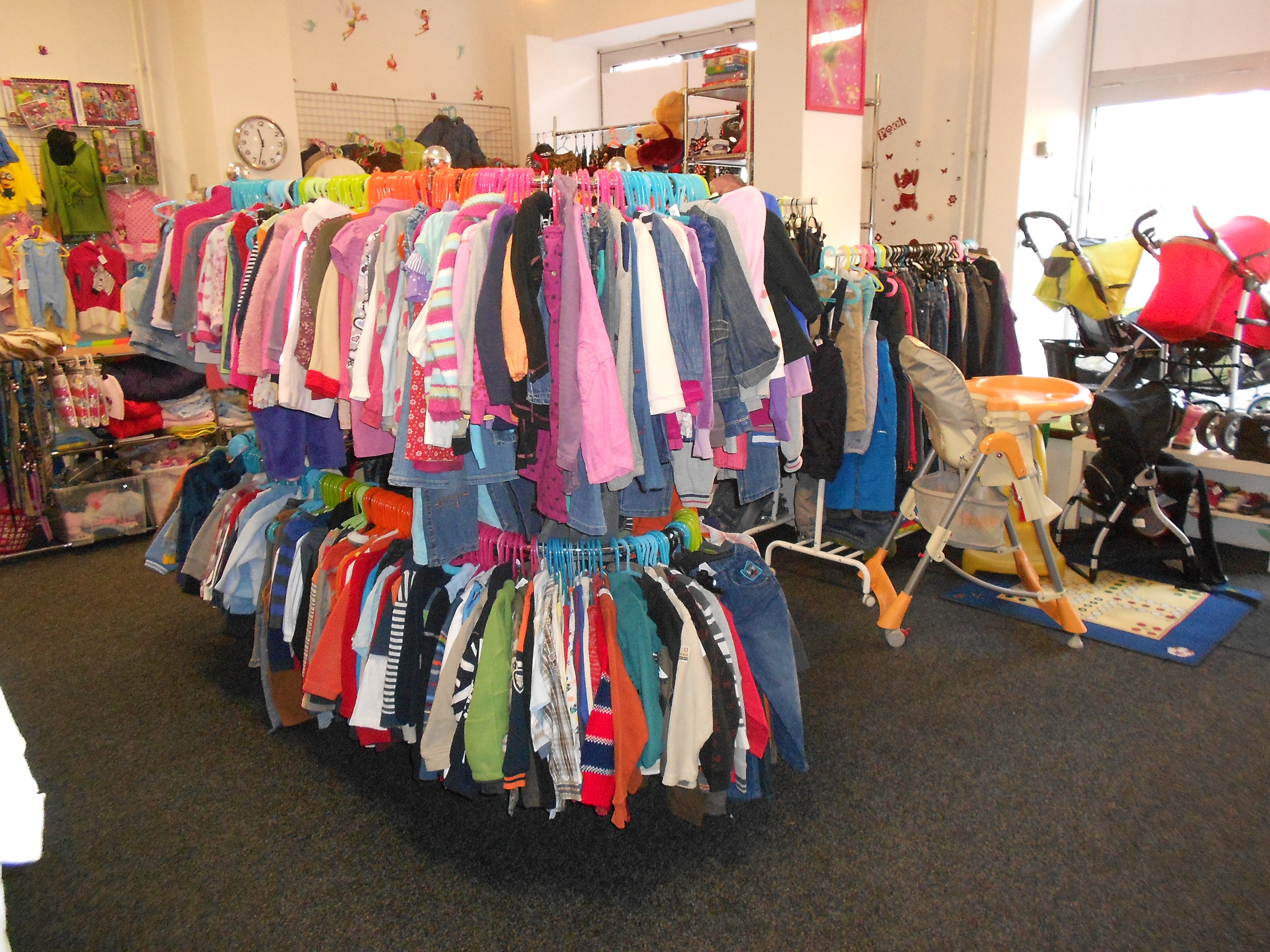 DĚTSKÝ BAZÁREK U ZOUBKOVÉ VÍLY foto 2