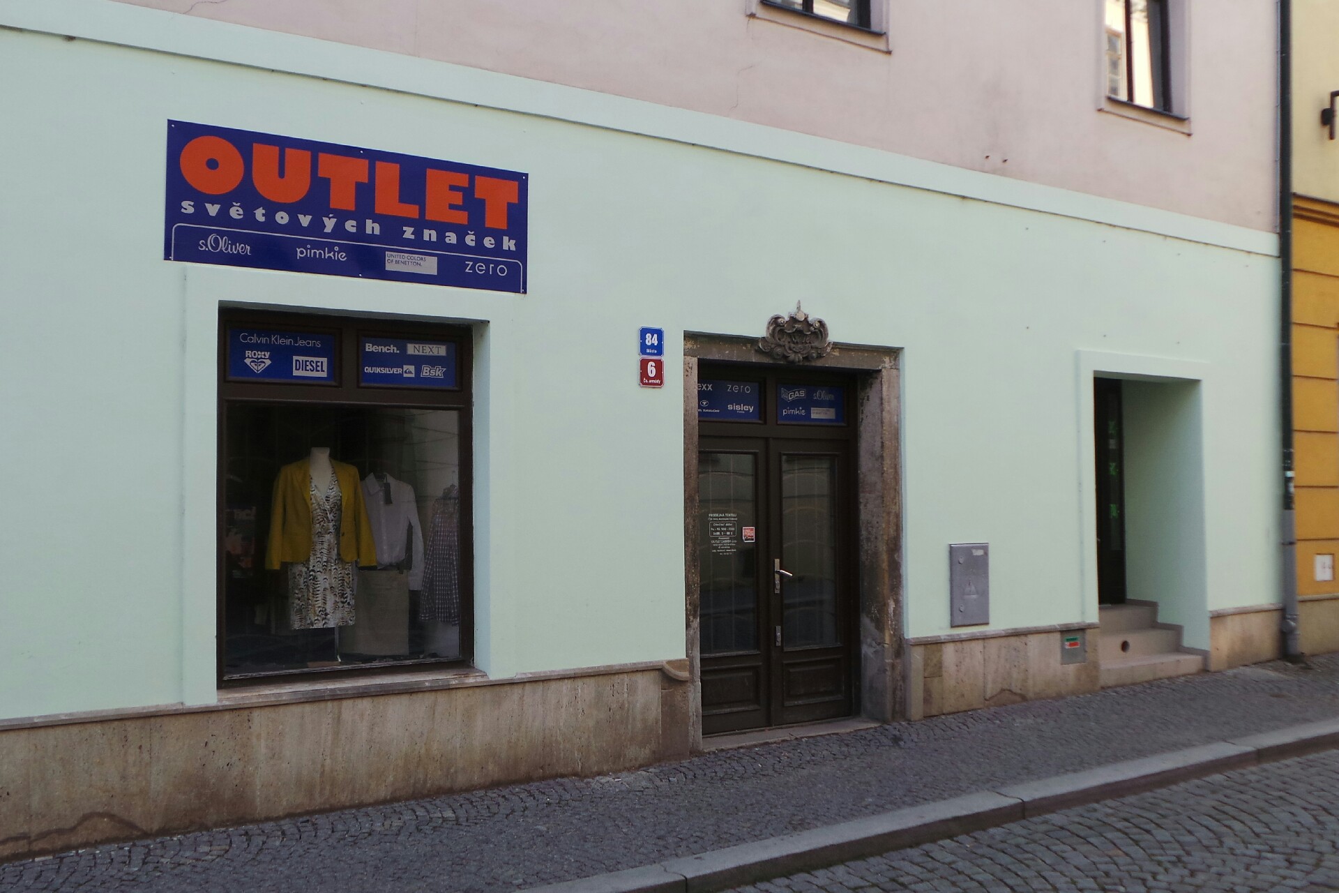 OUTLETZABREH, s.r.o.