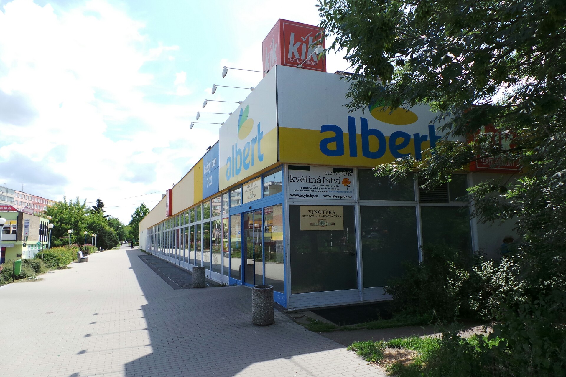 Albert Supermarket
