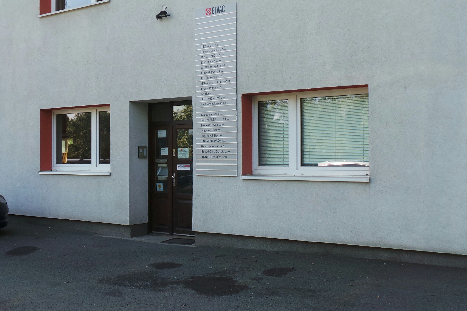 DT - BAU PLUS CZ, spol. s r.o.