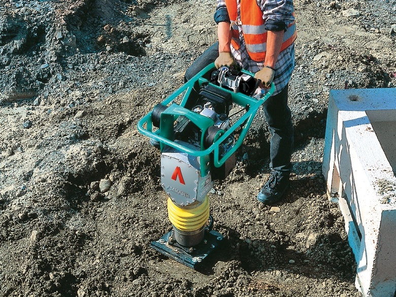 KOHÚT stavební stroje foto 6