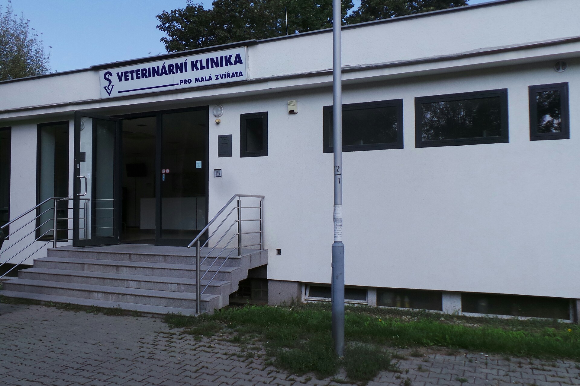 Nadace na pomoc zvířatům