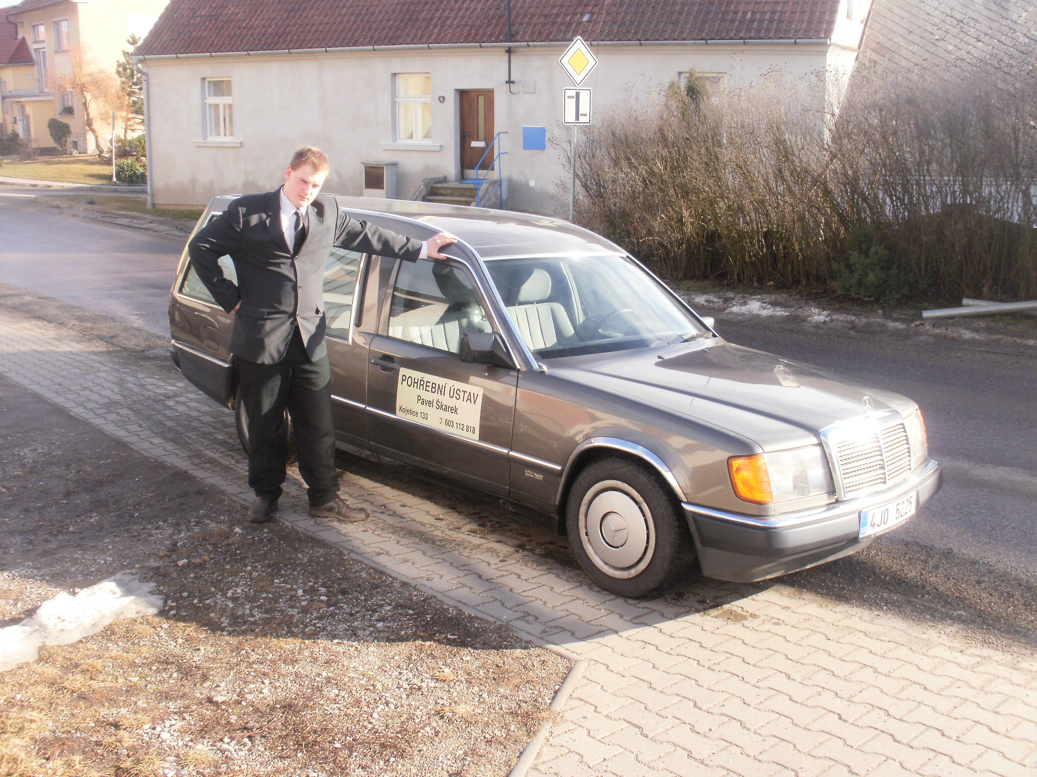 Pohřební ústav - Hřbitovní kamenictví