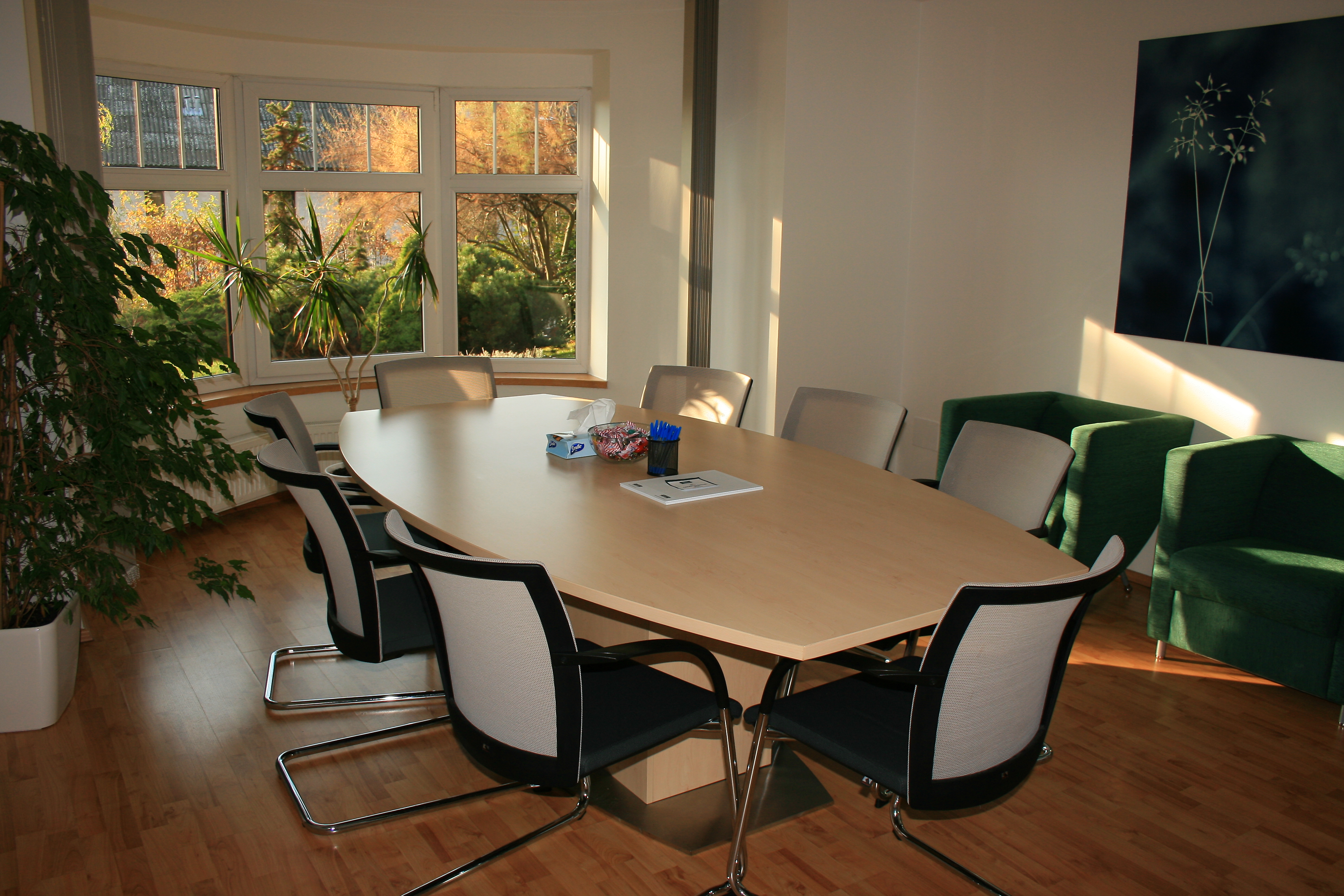 OFFICE HOUSE SE foto 2