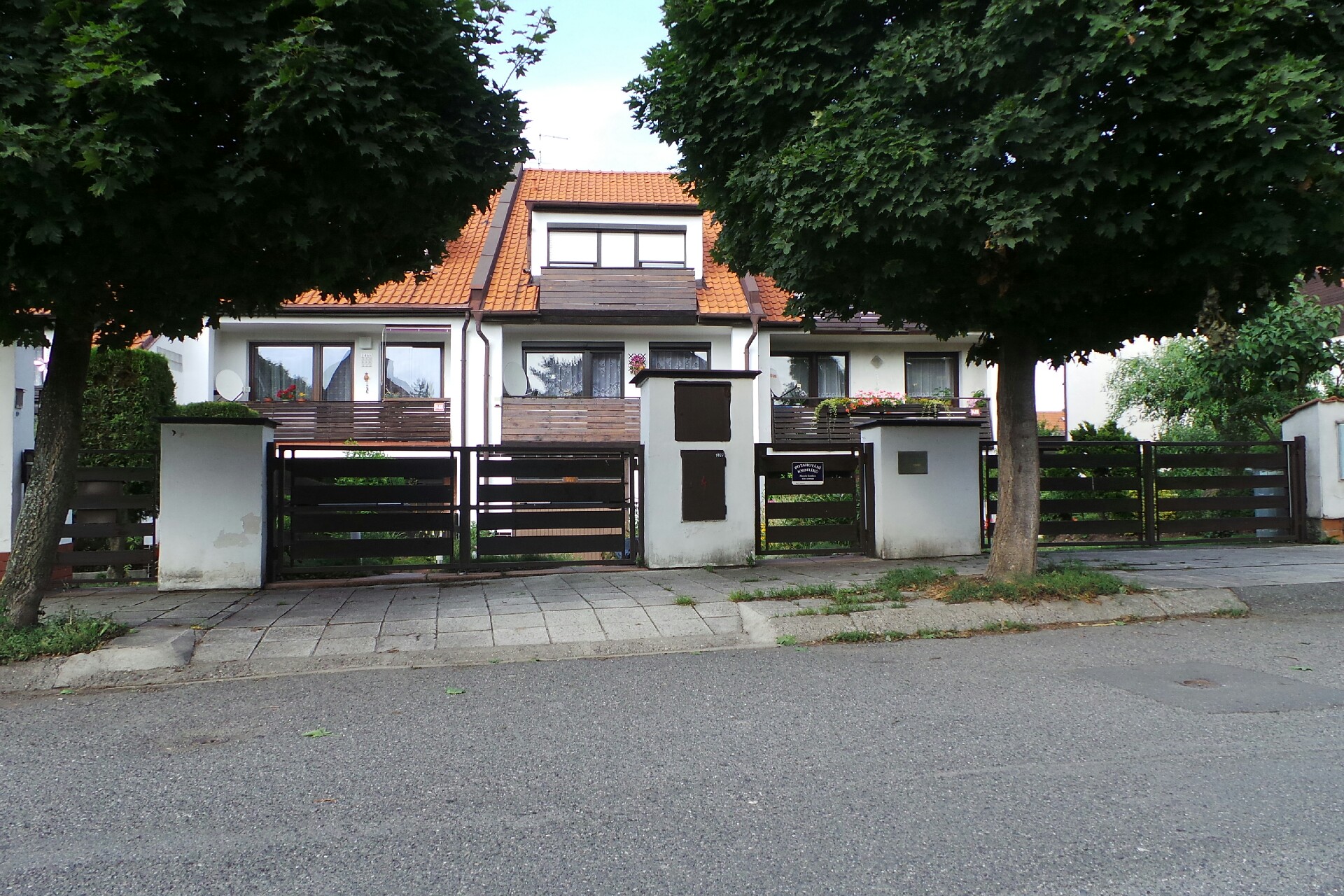 Marcela Krotilová - potahování knoflíků