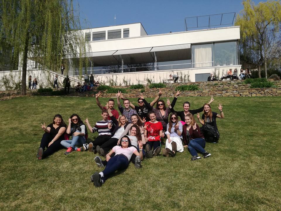 Gymnázium Hello foto 4
