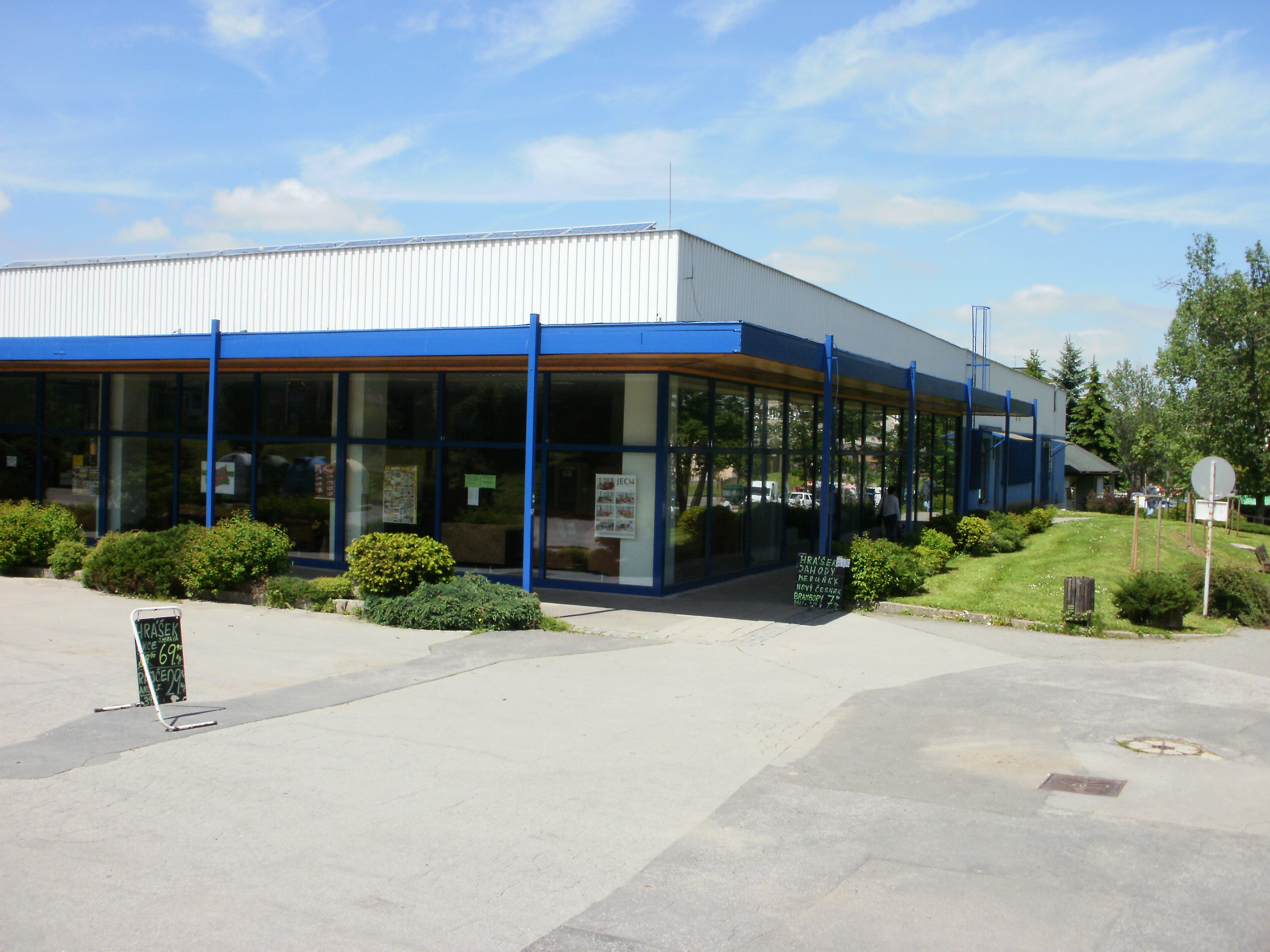 NOVÝ BYT - Kuchyňské studio foto 2