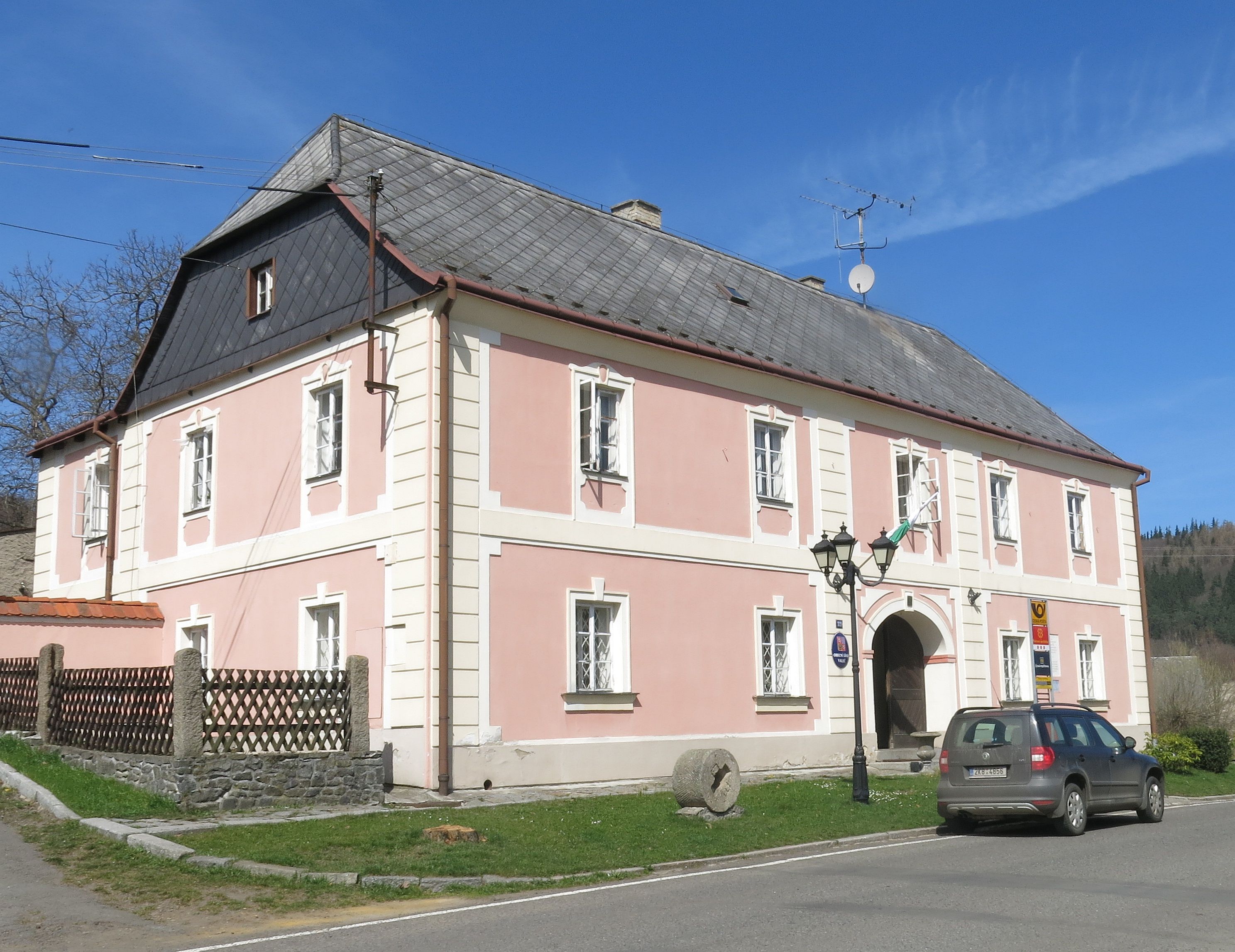 Valeč - obecní úřad