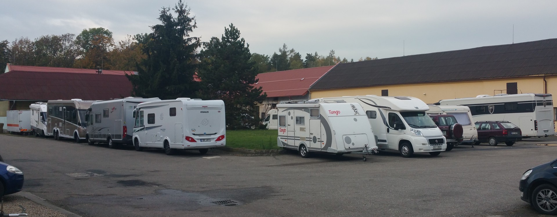 Karavany Hnízdil foto 3