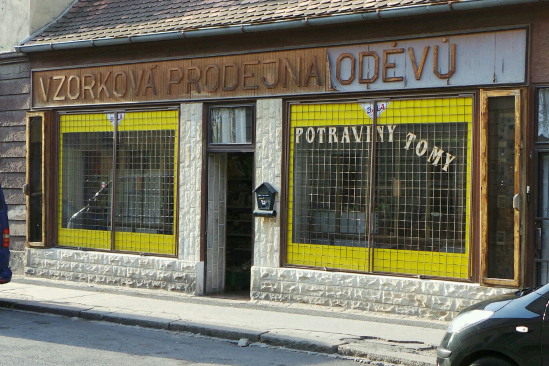 Smíšené zboží Husova 5 foto 1