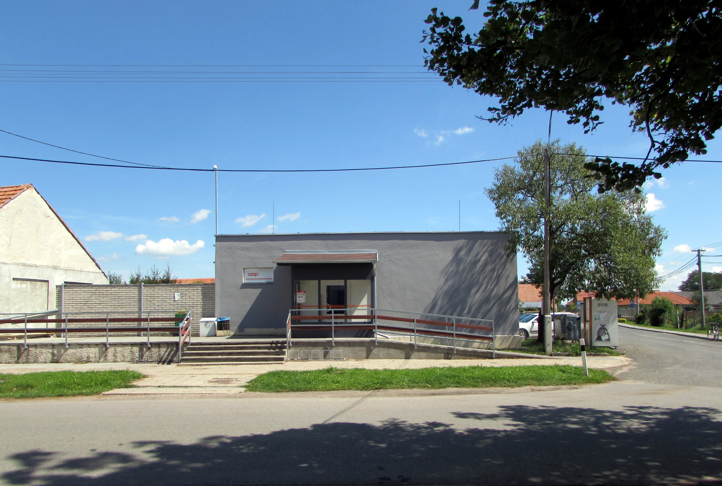 COOP - Jednota, spotřební družstvo v Mikulově