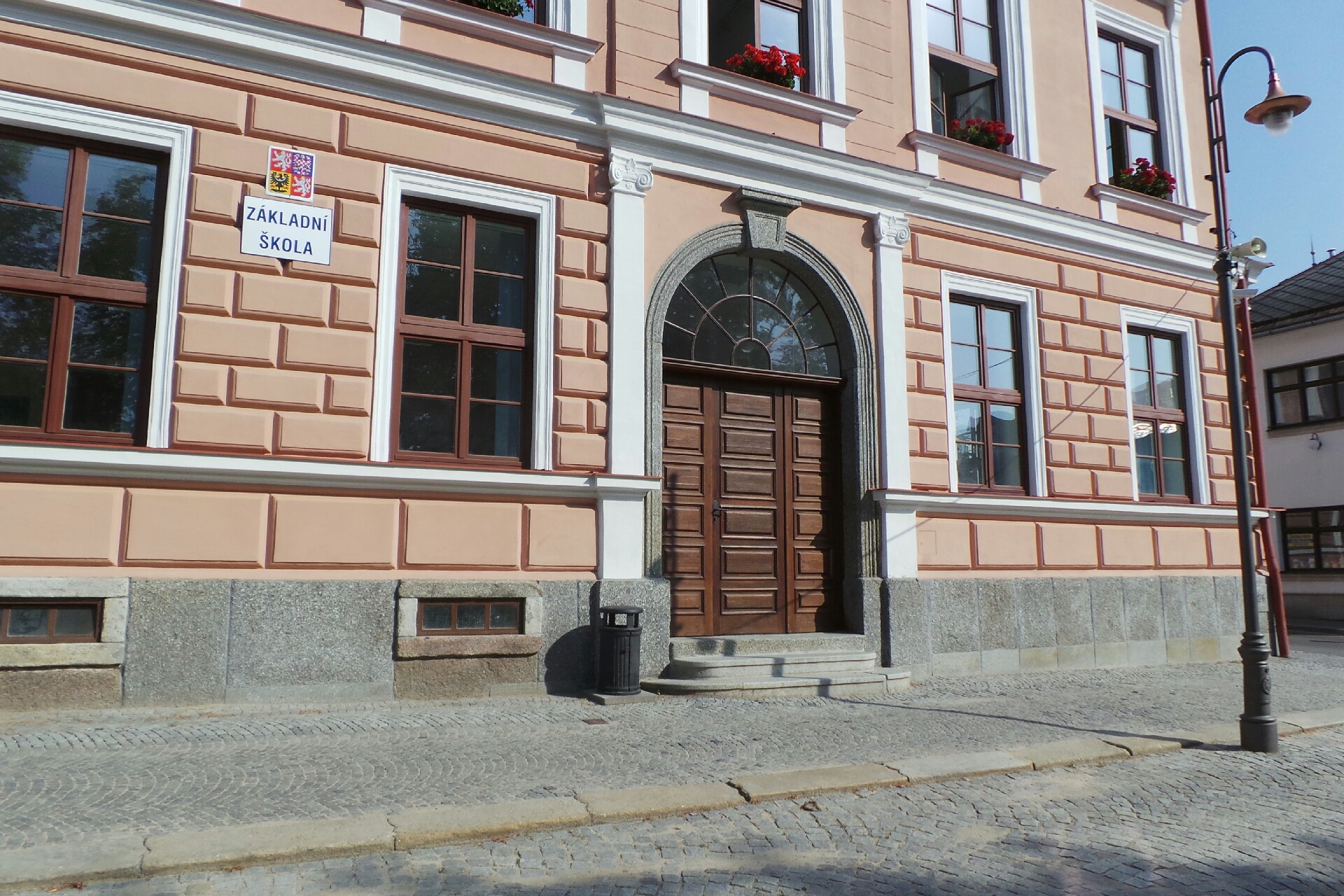 Základní škola Nové Město na Moravě, Vratislavovo náměstí 124, okres Žďár nad Sázavou