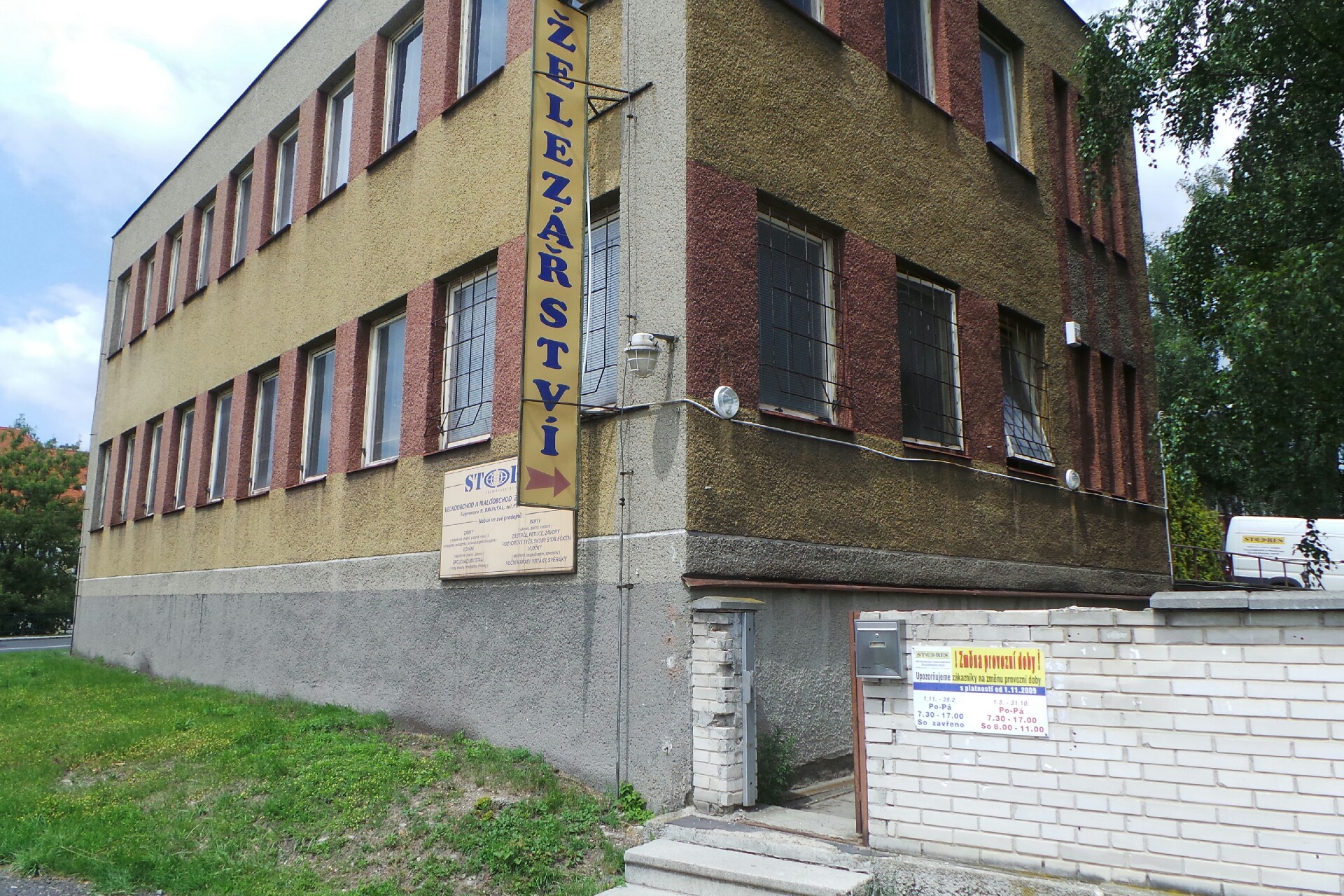 STORES Bruntál, s.r.o.