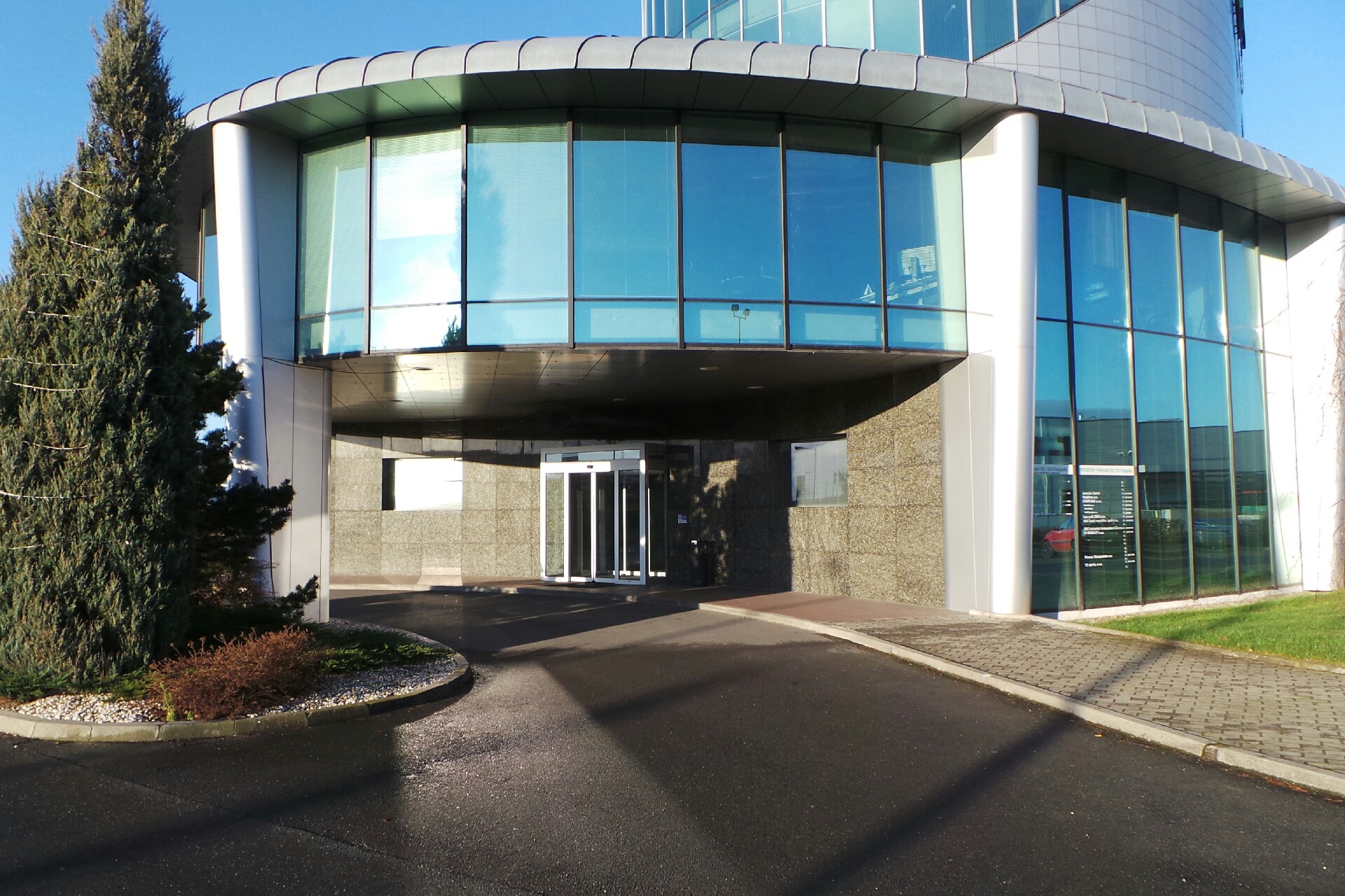 ZÁVODNÍ STRAVOVÁNÍ JAROSLAV ZAORAL