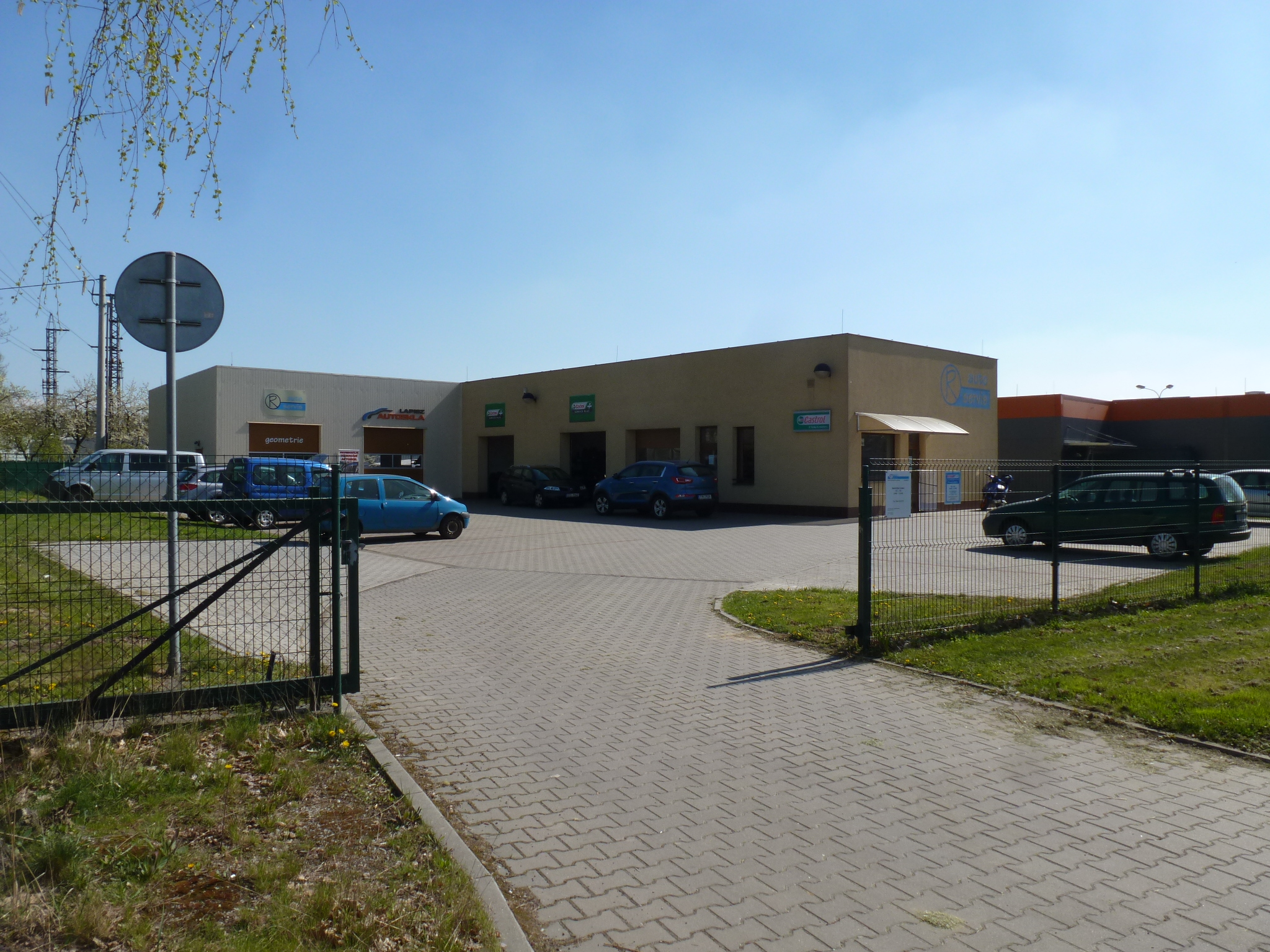 AUTOSKLA  LAPISZ foto 3