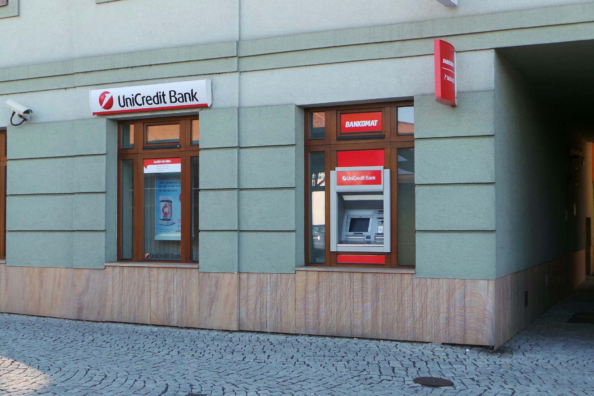Bankomat UniCredit Bank Czech Republic foto 3