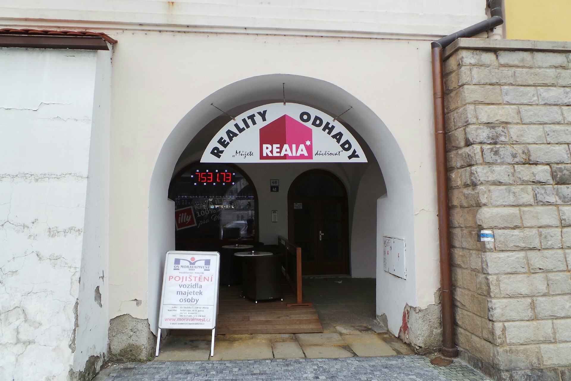 Znalci a odhadci REAiA