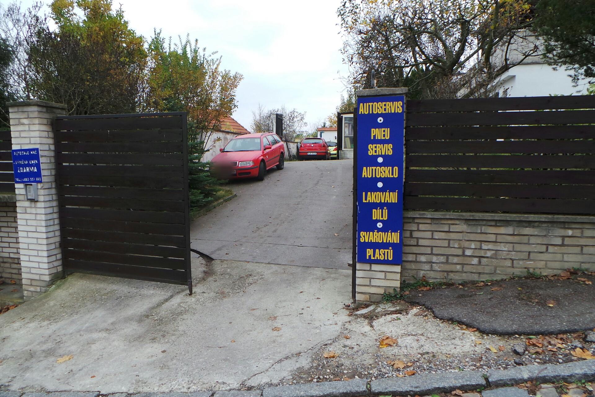 Autosklo Krč