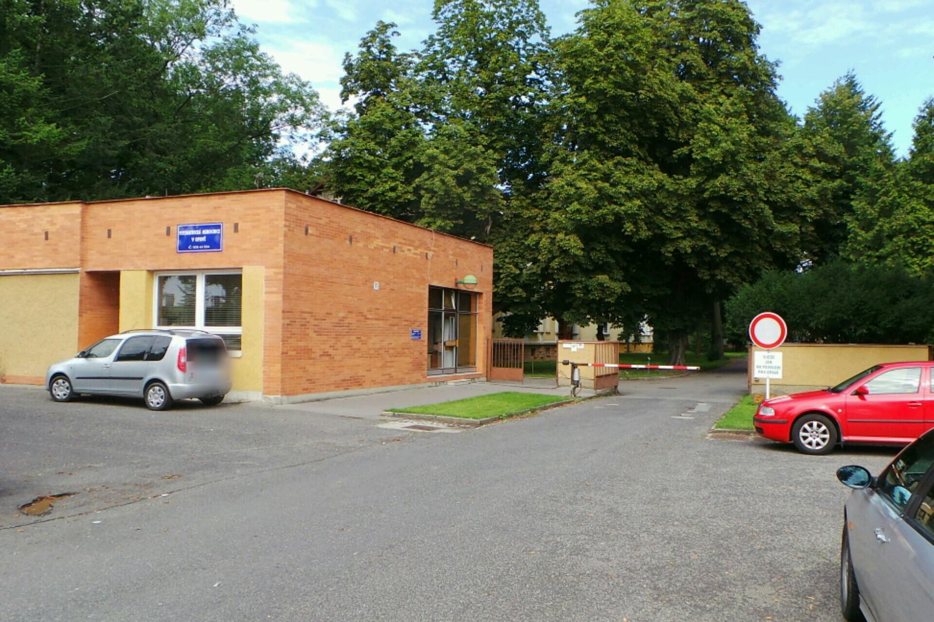 ZŠ při zdravotnickém zařízení, Opava