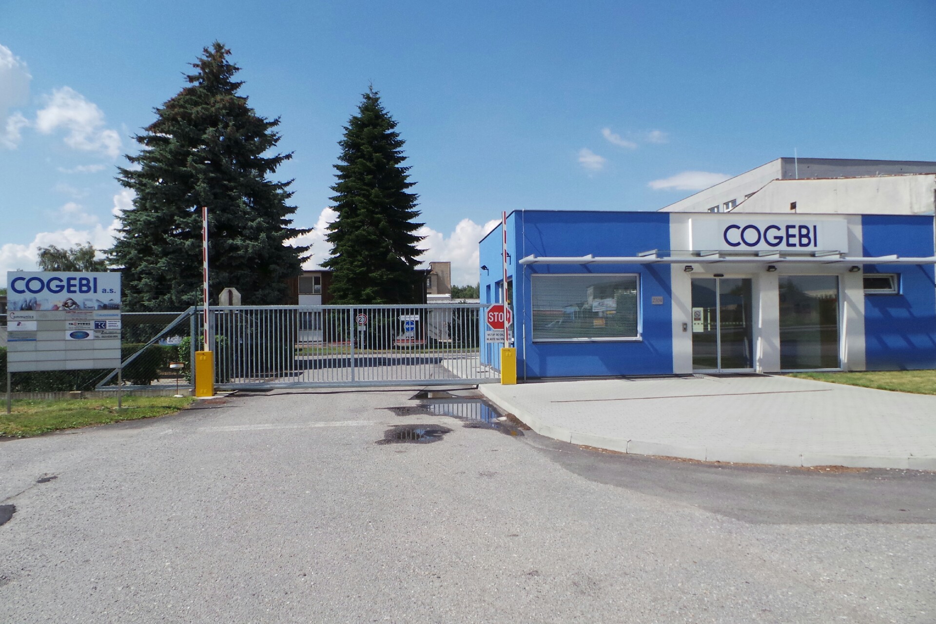 MUDr. Milan Sedmihradský