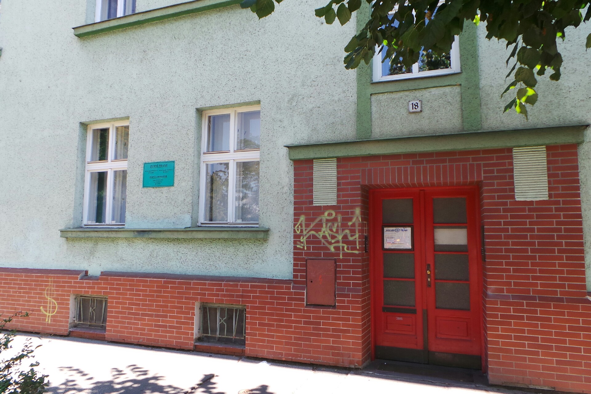 Eva Štefková - Zubní technik