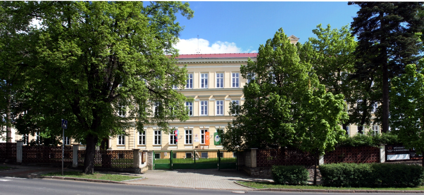 Gymnázium, Kadaň, 5. května 620, příspěvková organizace foto 2
