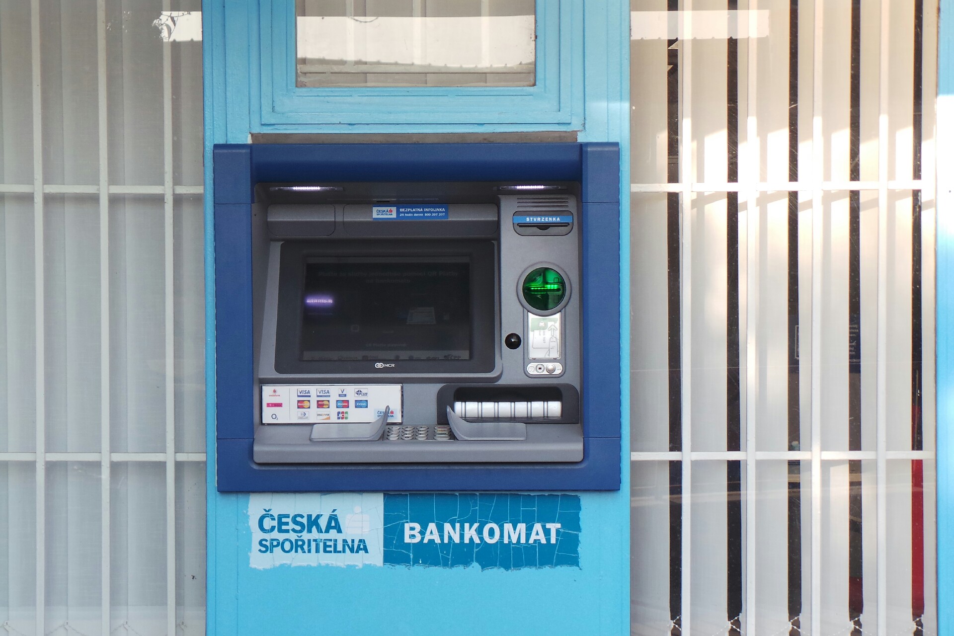 Bankomat České spořitelny foto 1