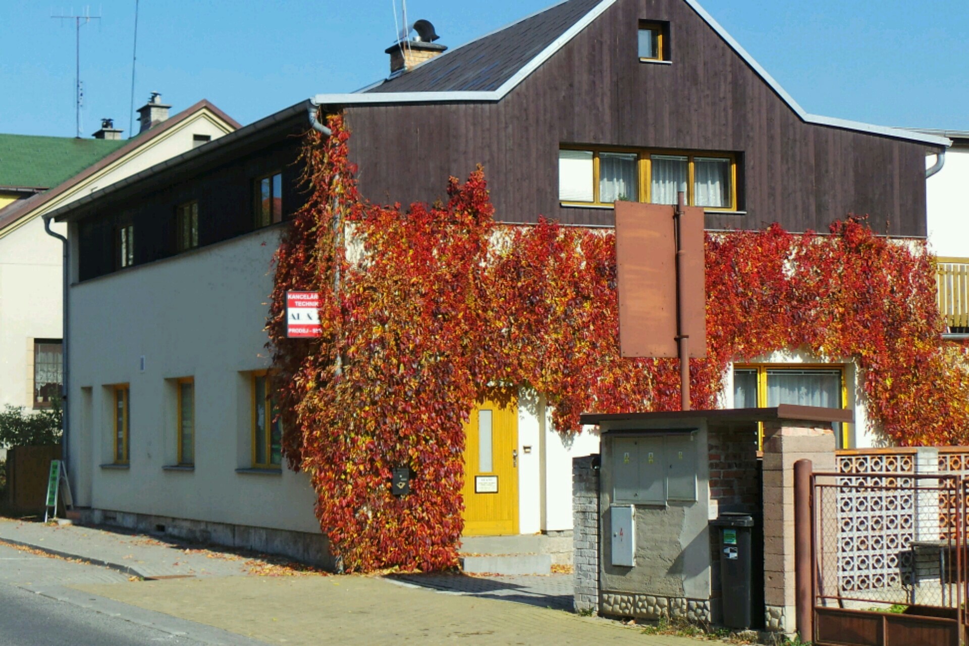 AL & TO, společnost s ručením omezeným