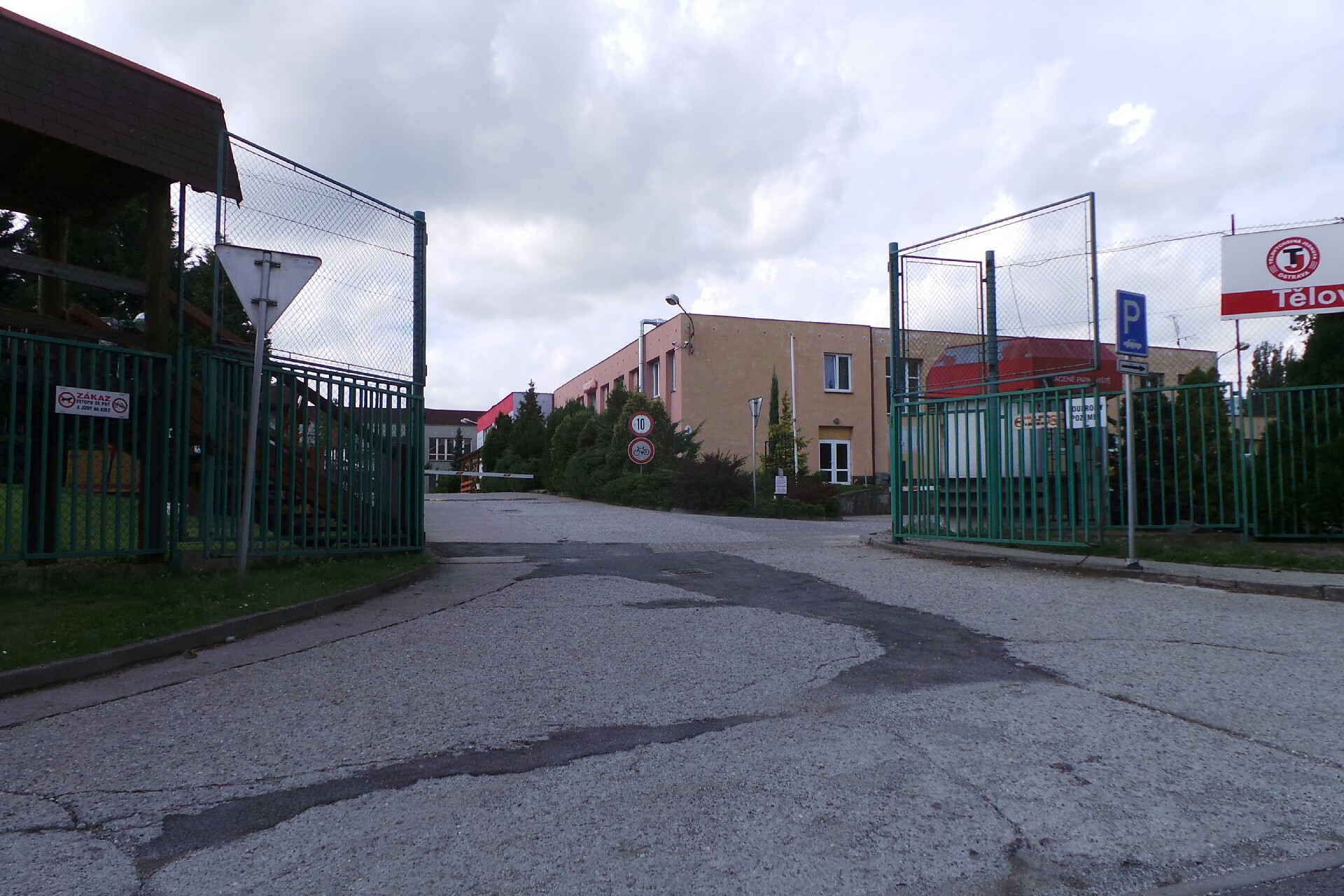 Ostravská univerzita - Katedra studií lidského pohybu Pedagogické fakulty