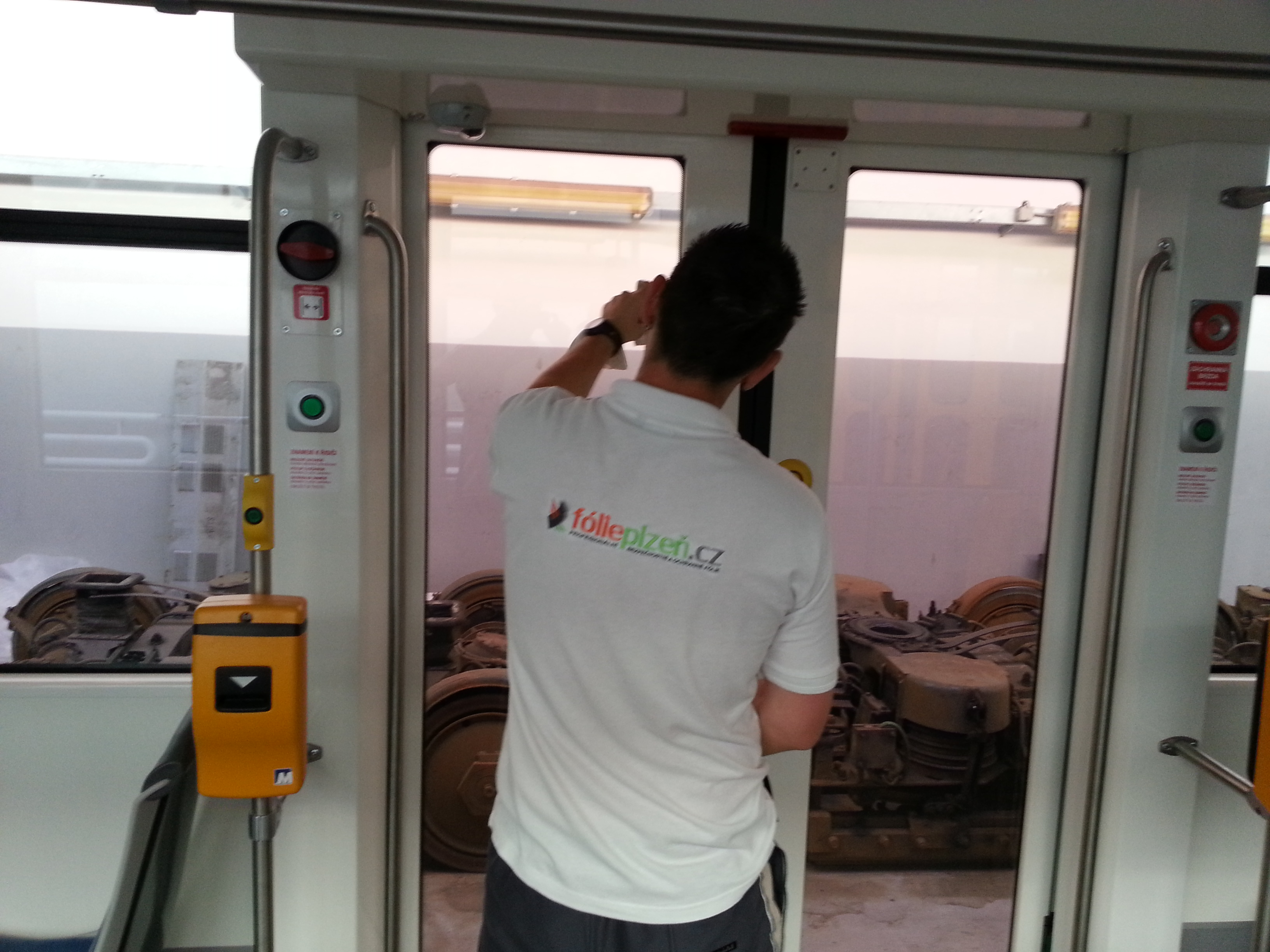 FOLIEPLZEŇ.CZ - profesionální bezpečnostní a solární folie