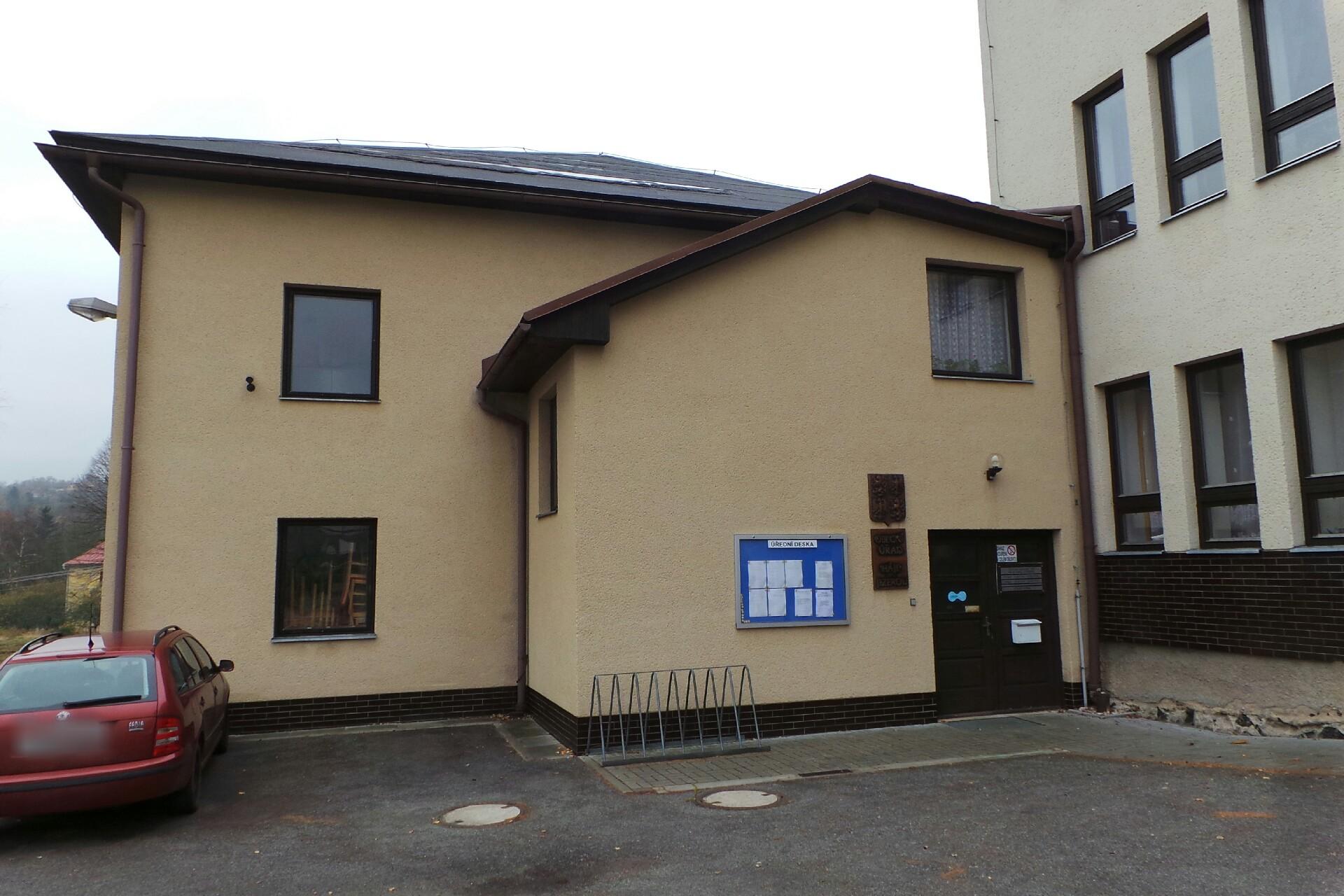 Háje nad Jizerou - obecní úřad