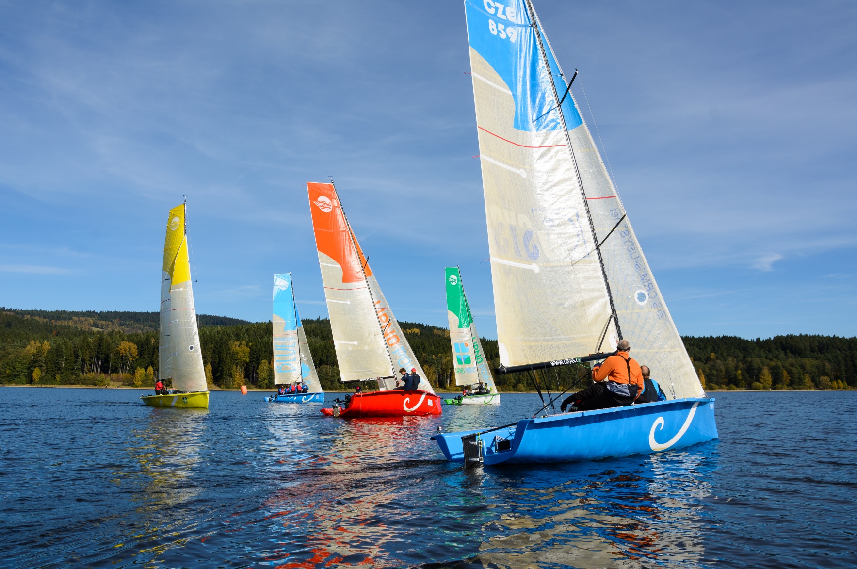 Škola a kurzy jachtingu Lipno foto 3