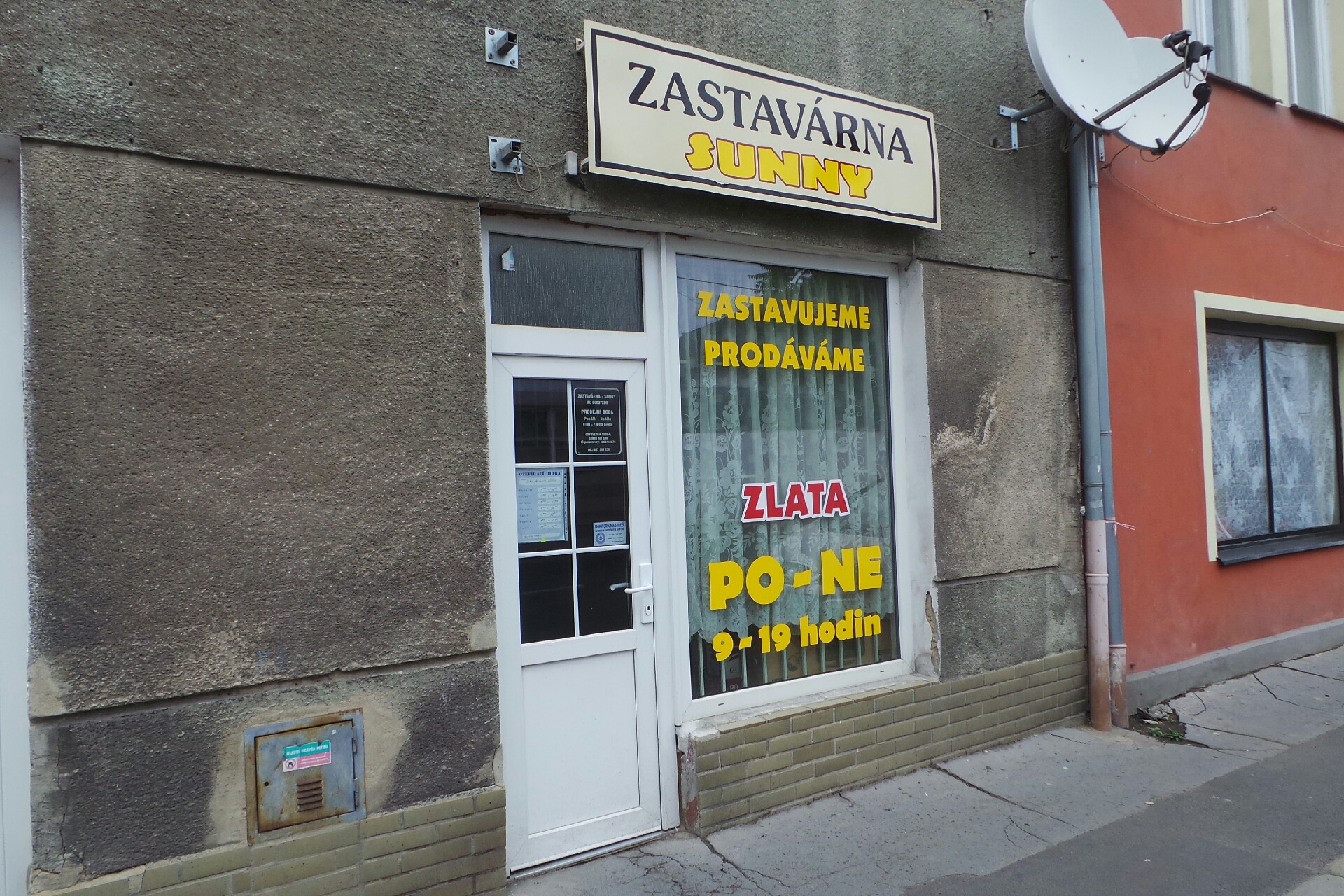 ZASTÁVÁRNA - SUNNY