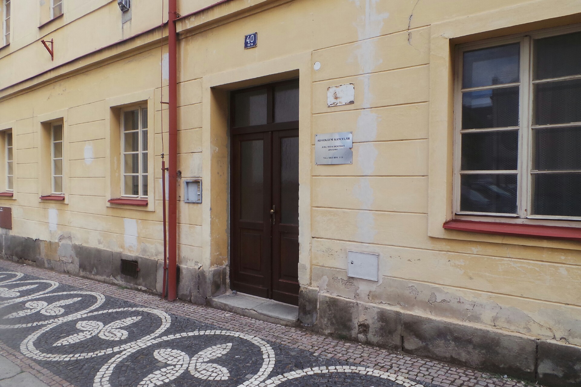 JUDr. Hana Desenská, advokátka a rozhodce