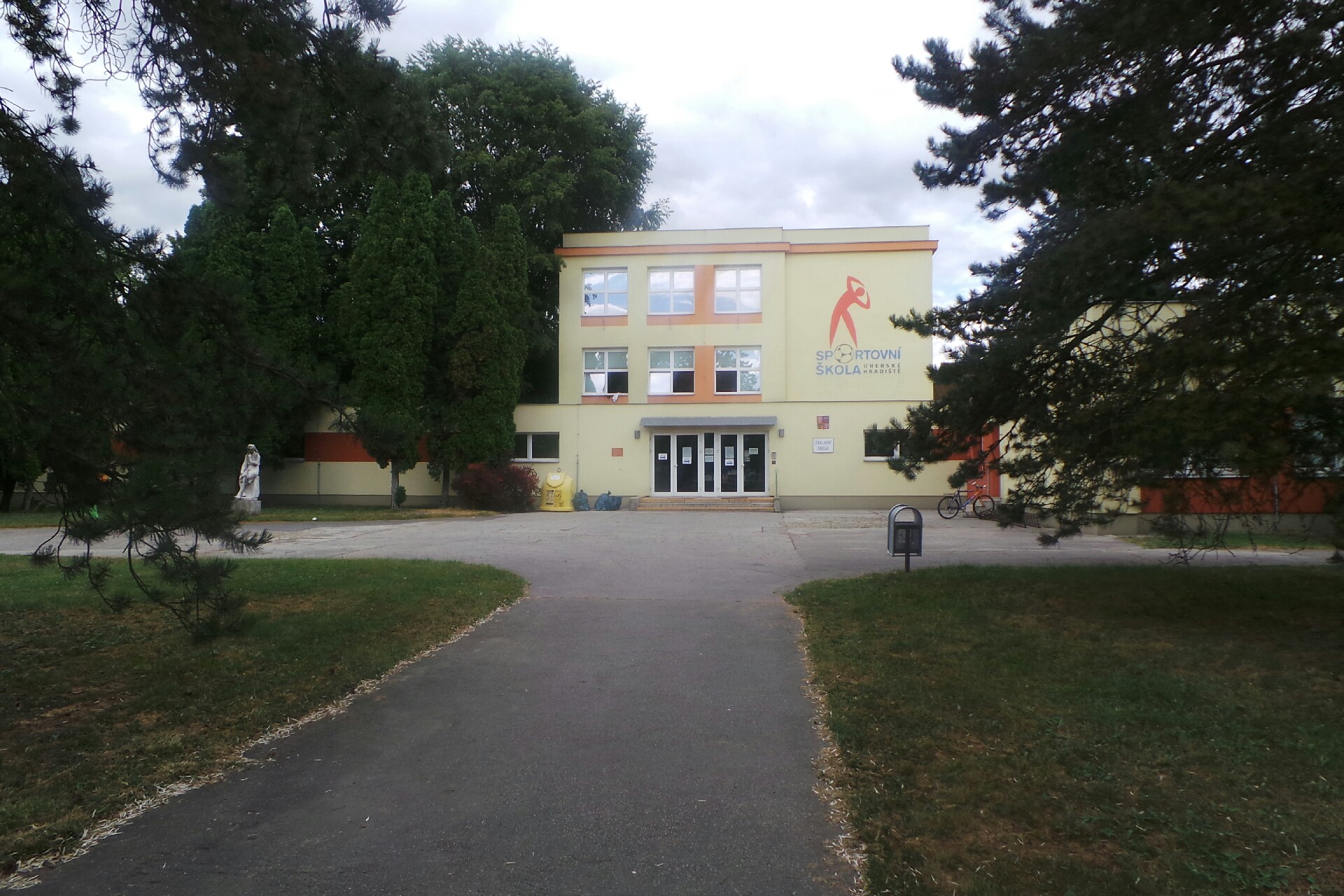 Základní škola, Uherské Hradiště, Sportovní 777