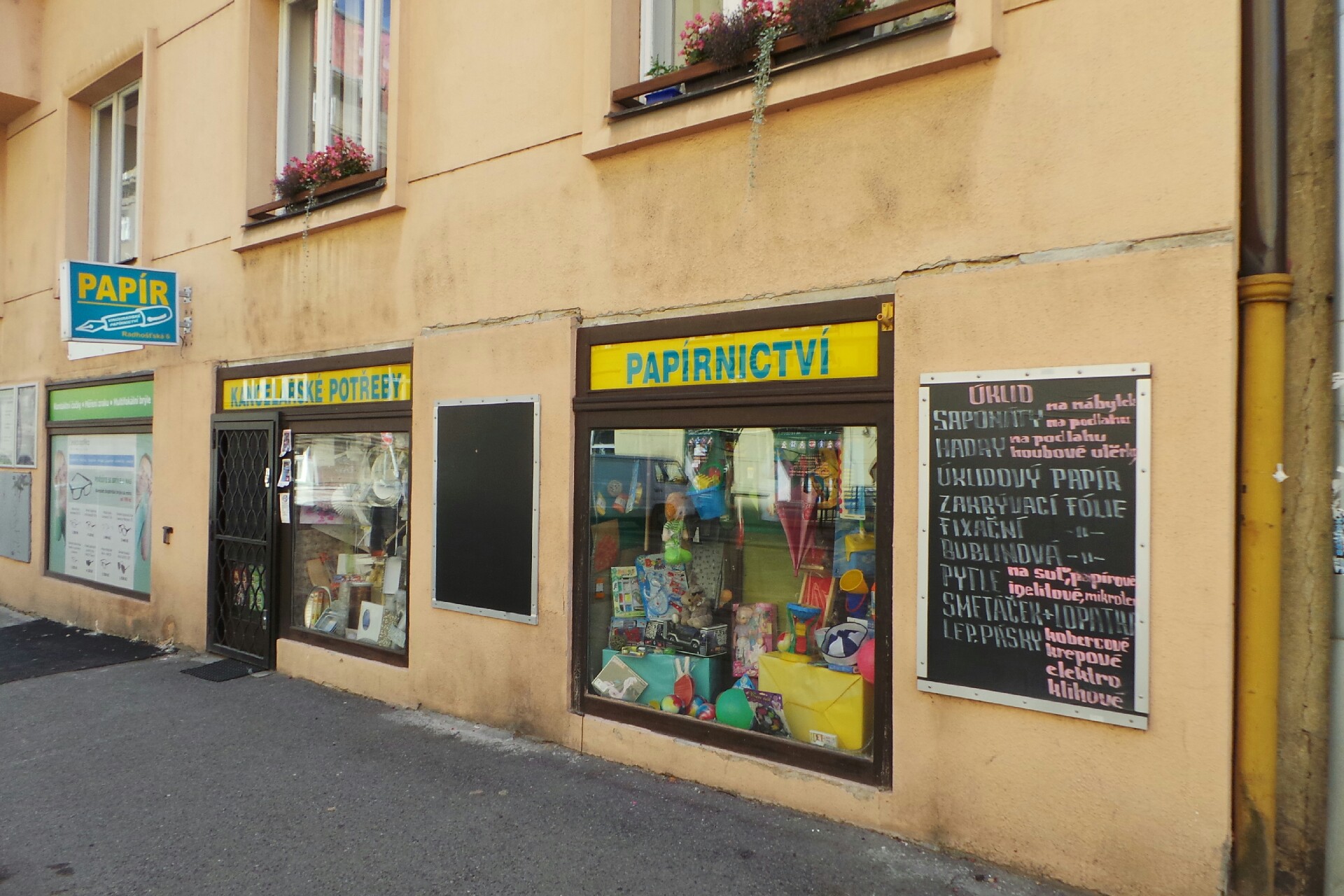 Vinohradské papírnictví foto 2