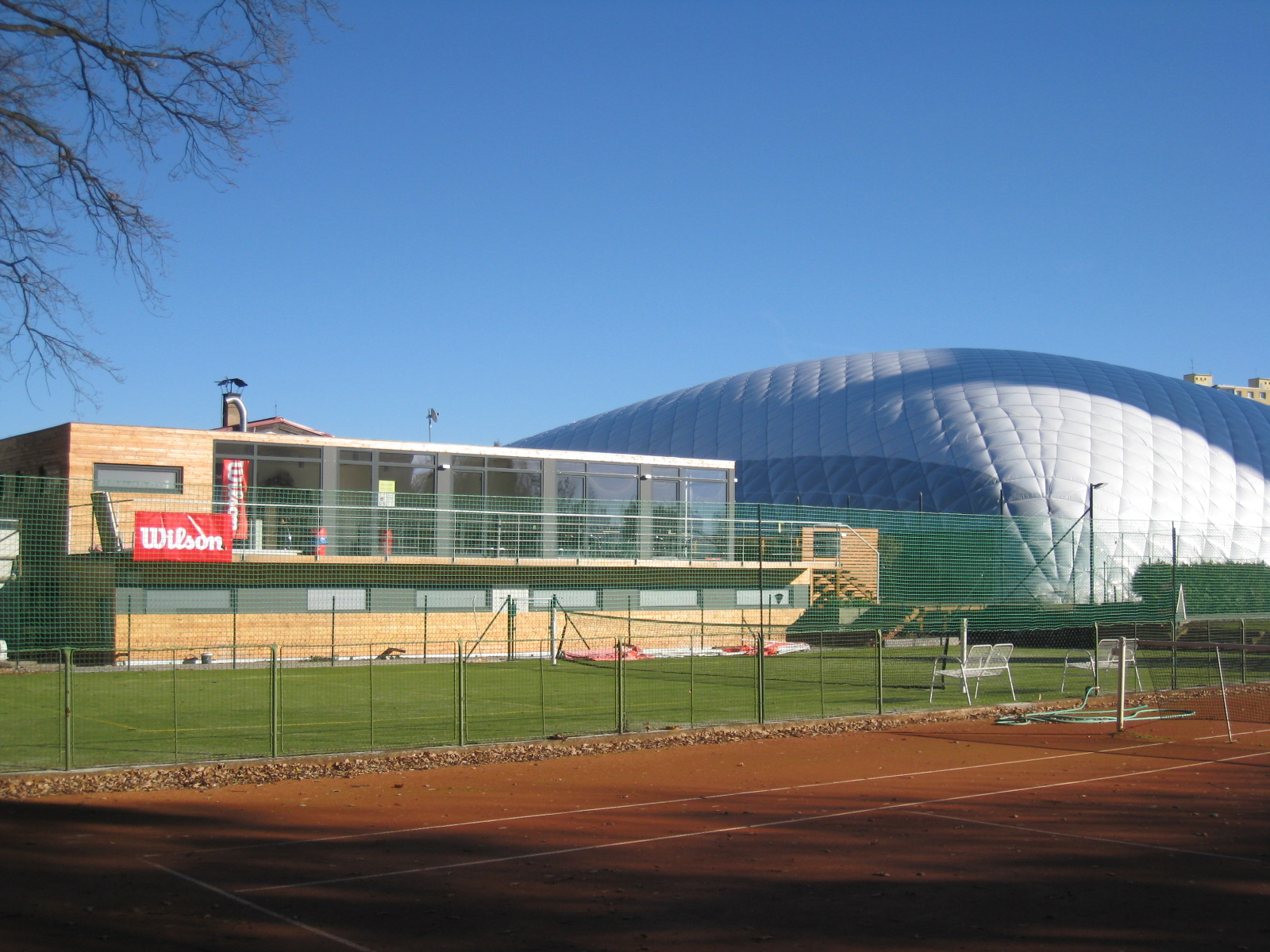 TENIS CENTRUM TEMPO, Tenisové kurty a haly foto 2