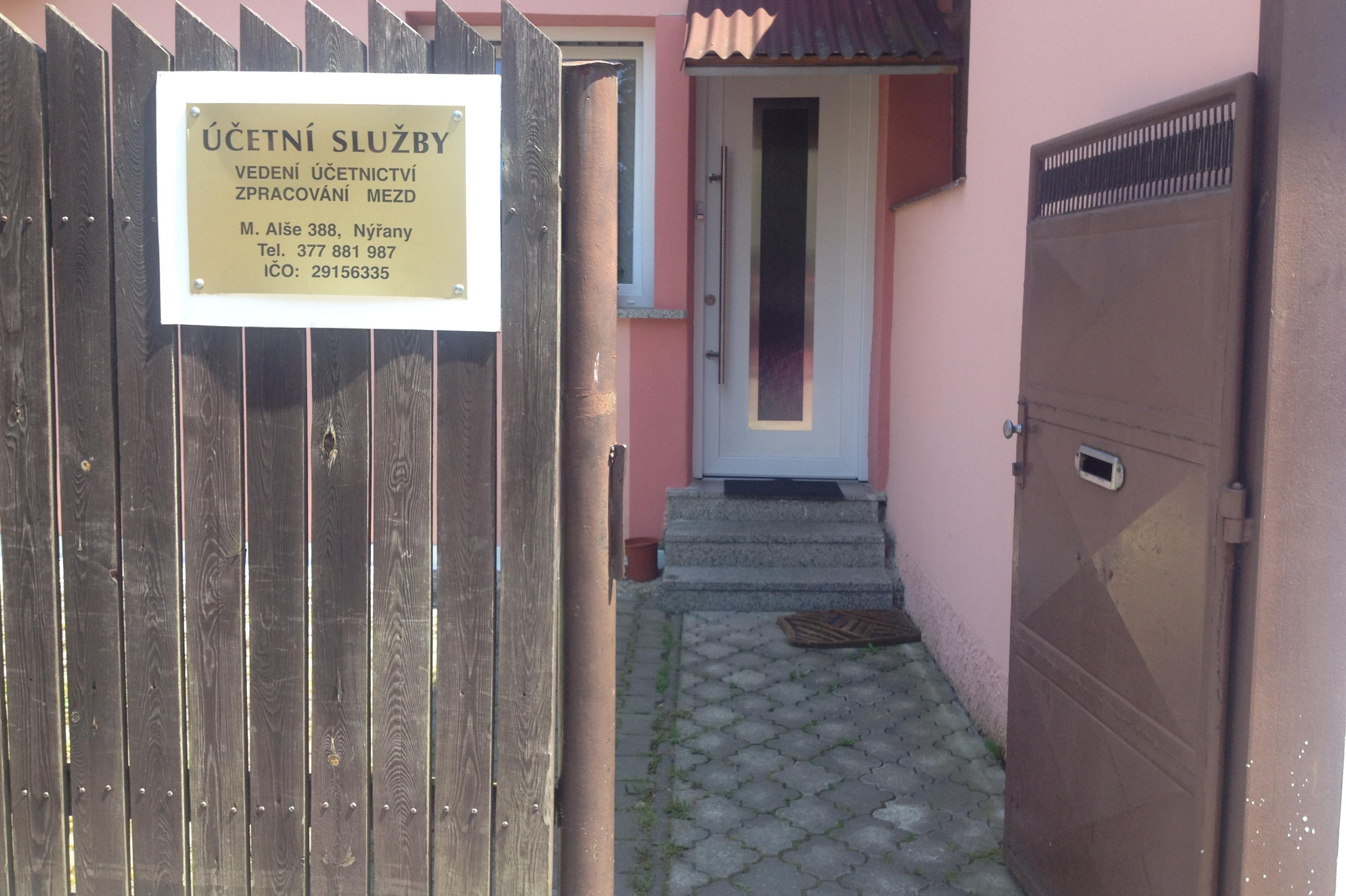 Liana Caisová, s.r.o.