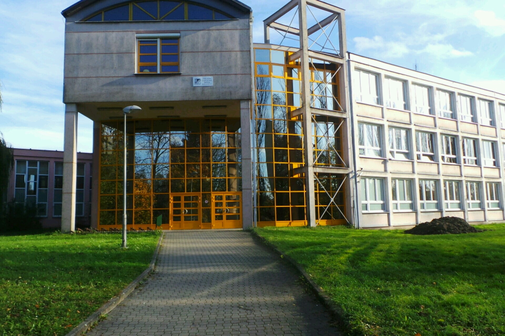 ZUŠ Bedřicha Smetany v Karviné