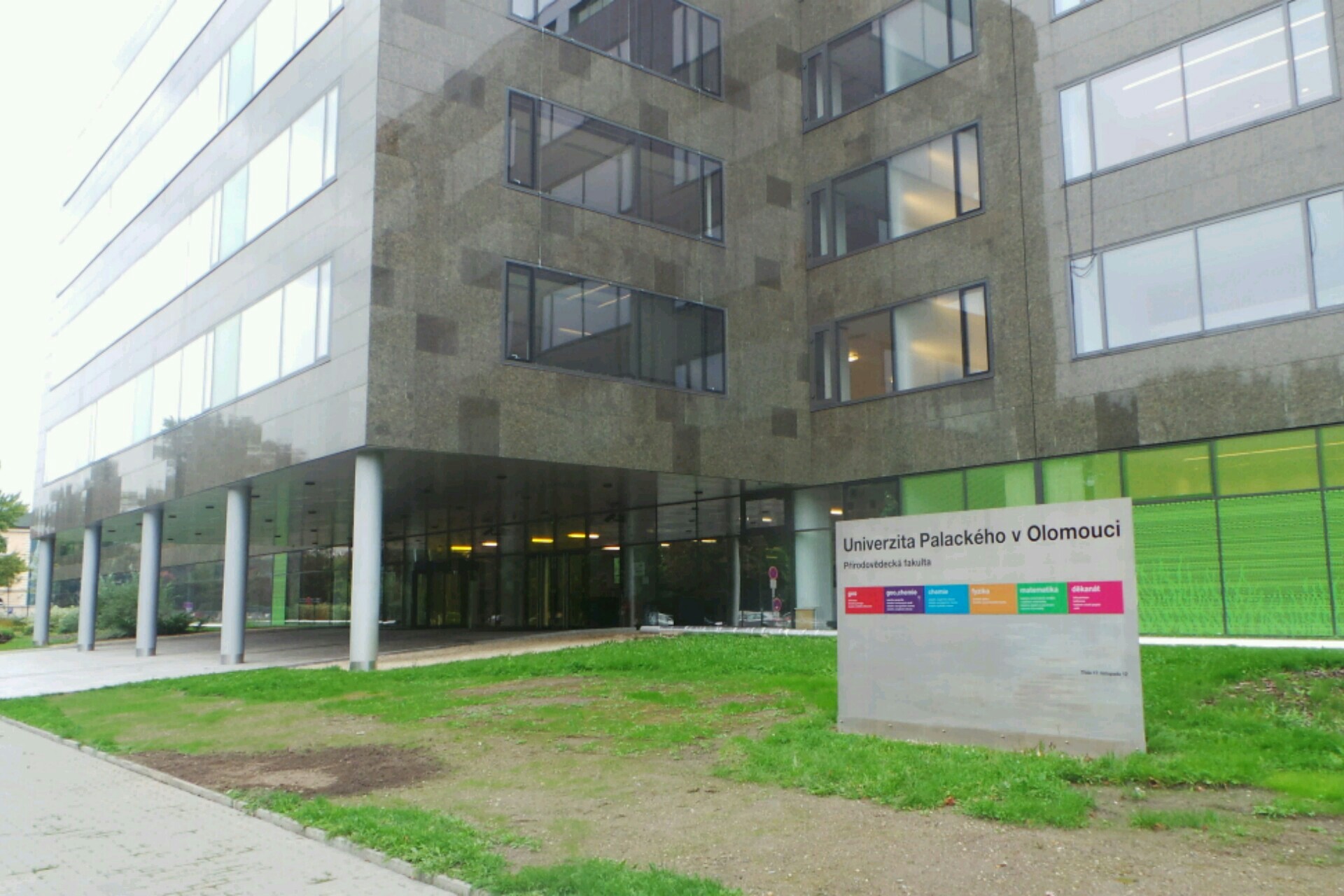 Univerzita Palackého v Olomouci - Katedra optiky Přírodovědecké fakulty