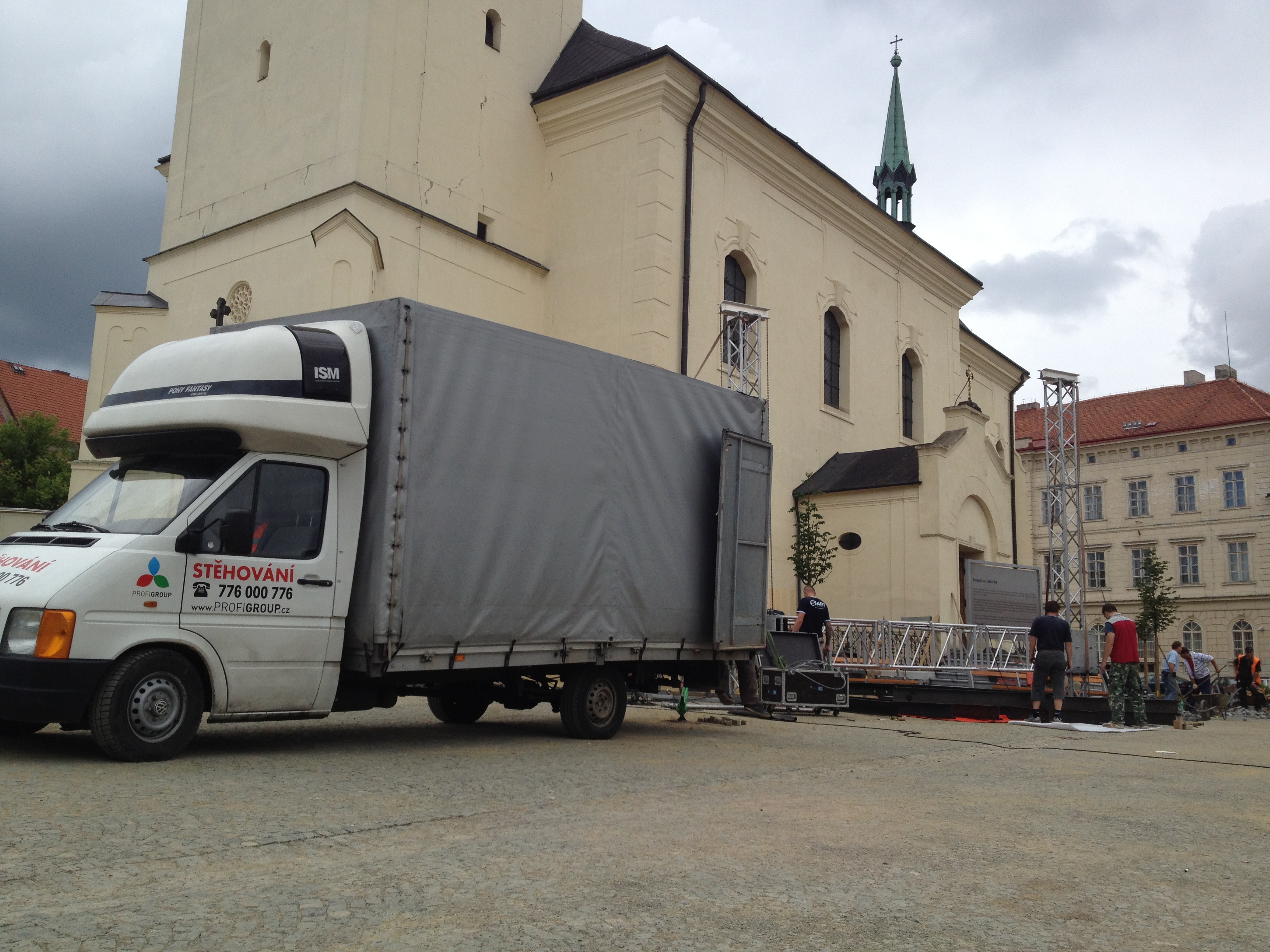 PROFIGROUP - Stěhování & Vyklízení foto 2