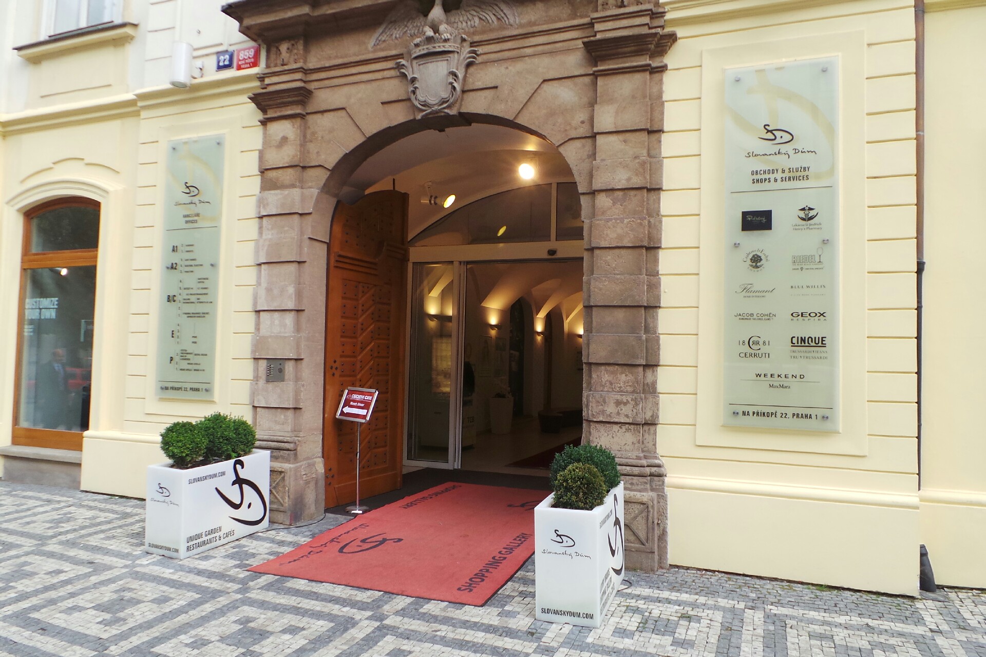 JUDr. Ing. Václav Školout, advokát