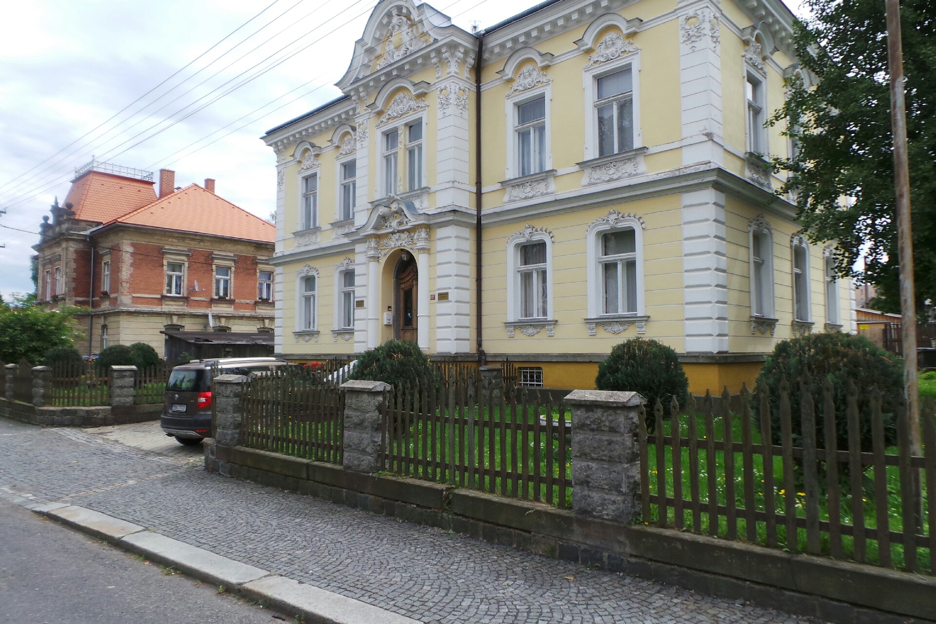 realitysluknov.cz - CUSTODIA, veř. obch. spol., realitní kancelář