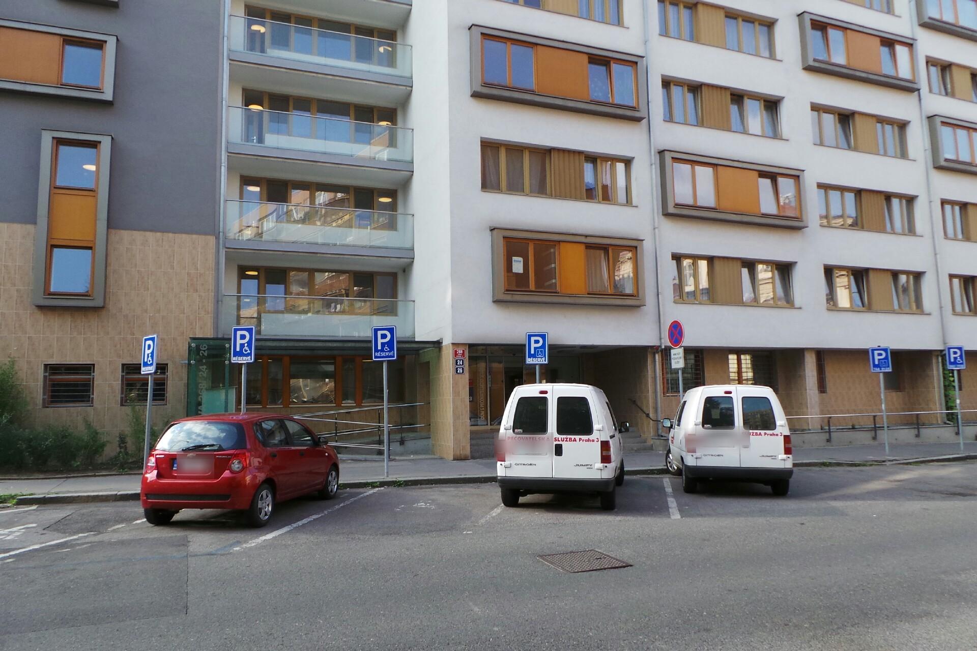 MUDr. Karel Semerád