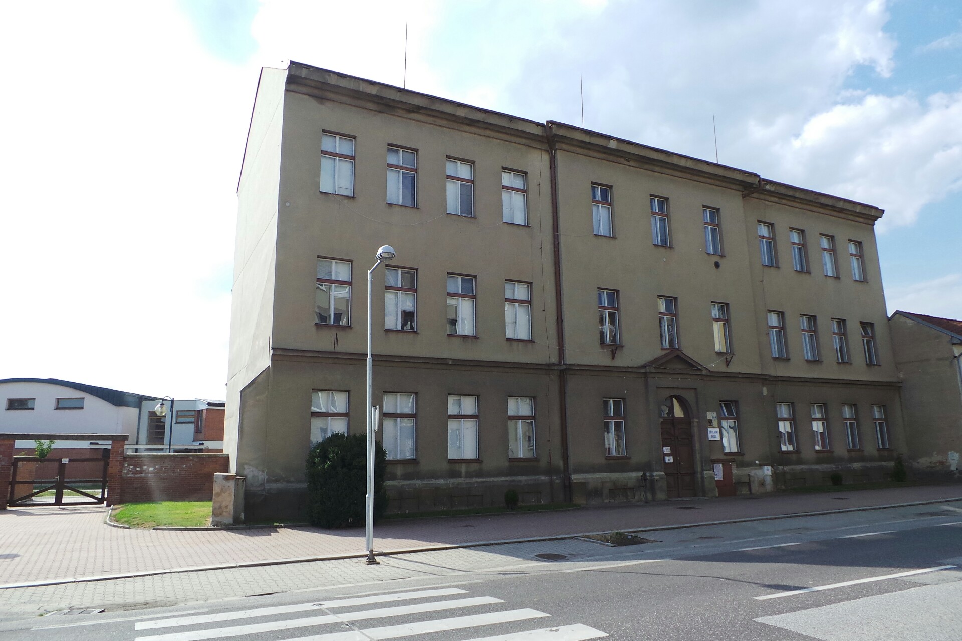 ZŠ Jičín, Poděbradova