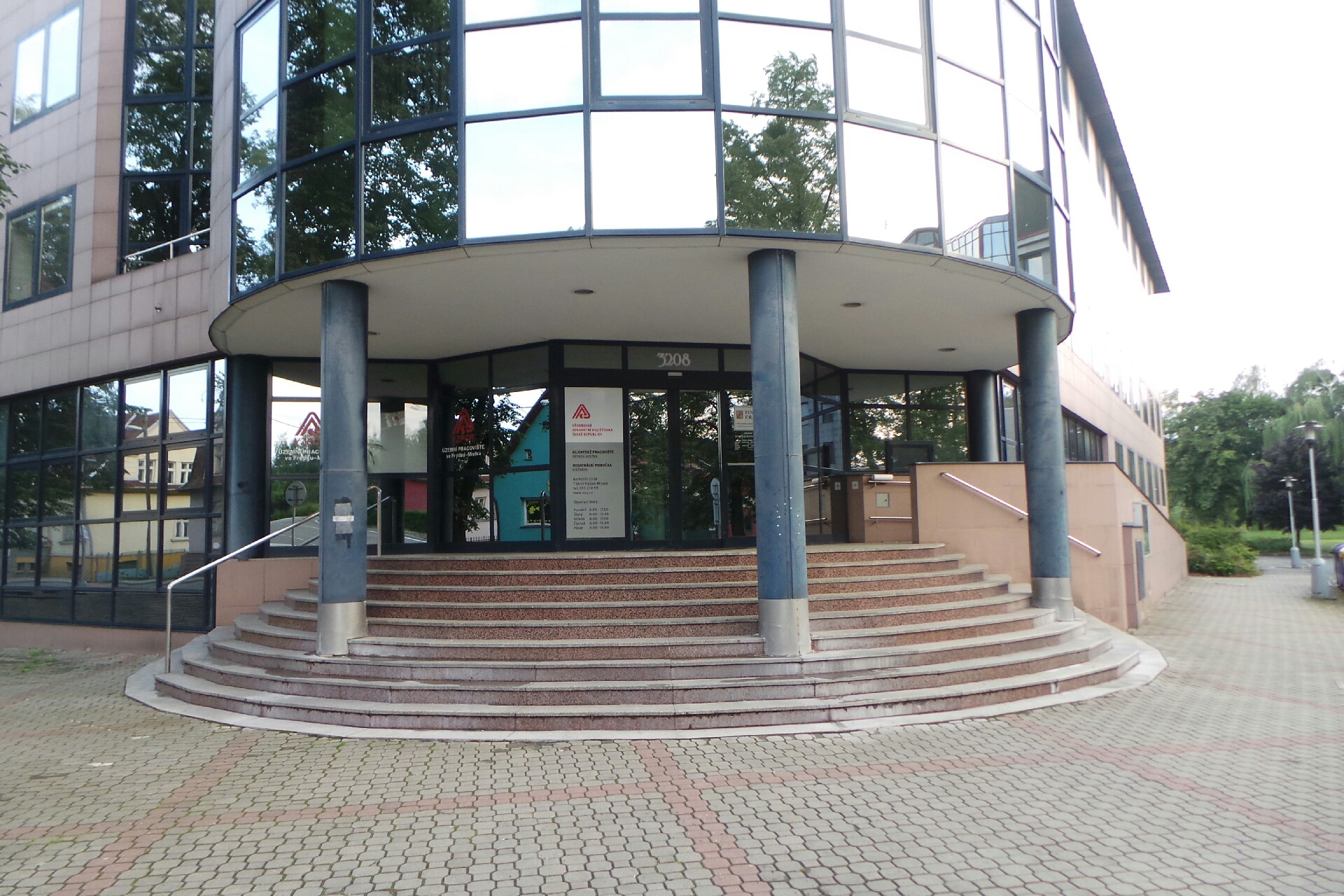 Všeobecná zdravotní pojišťovna České republiky