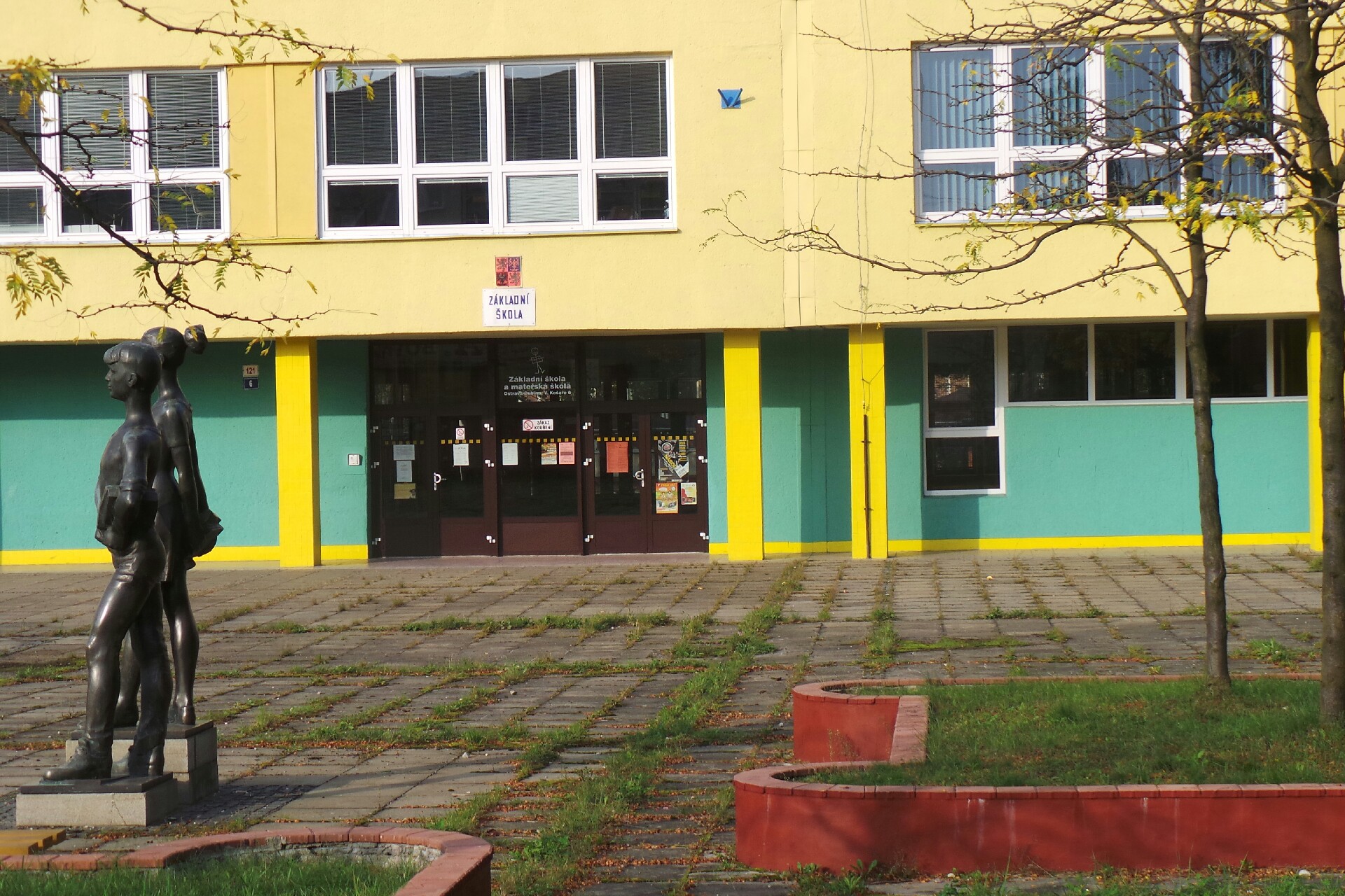 Základní škola a mateřská škola Ostrava-Dubina, V. Košaře 6